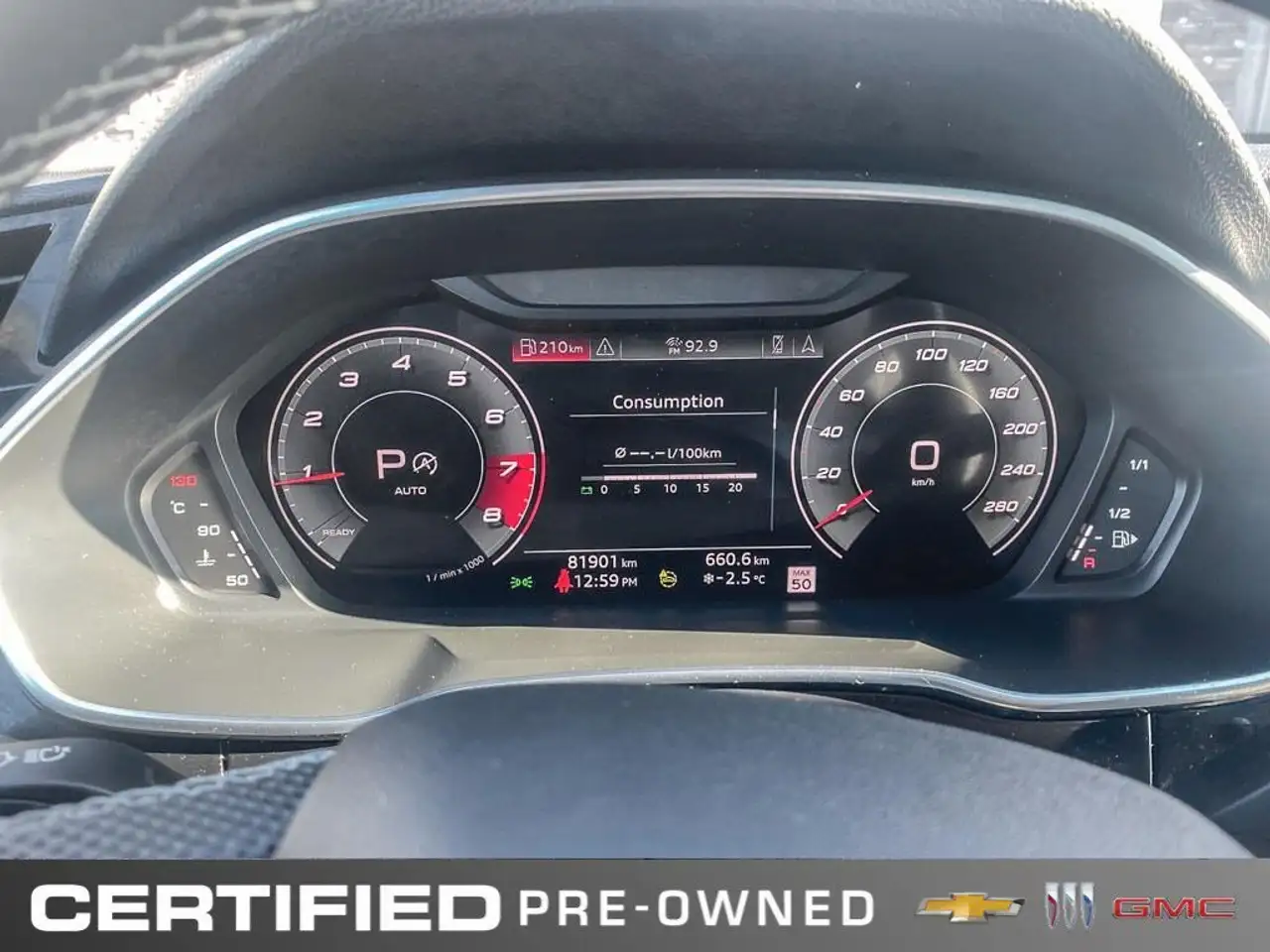 Audi Q3 снимка Audi Q3