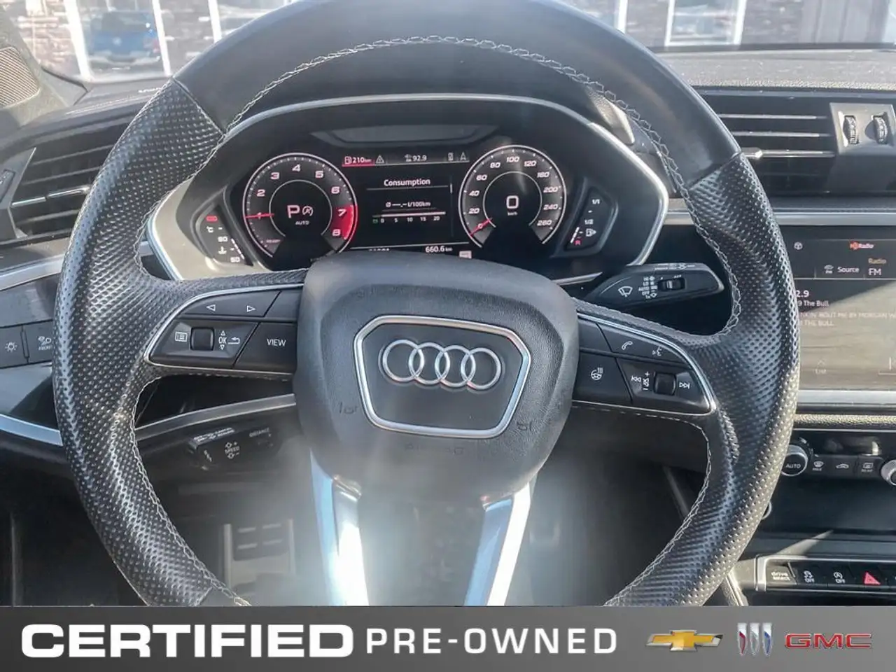 Audi Q3 снимка Audi Q3