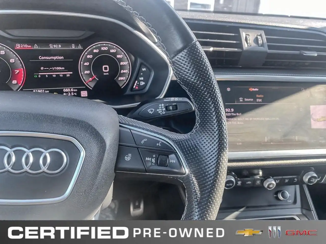 Audi Q3 снимка Audi Q3