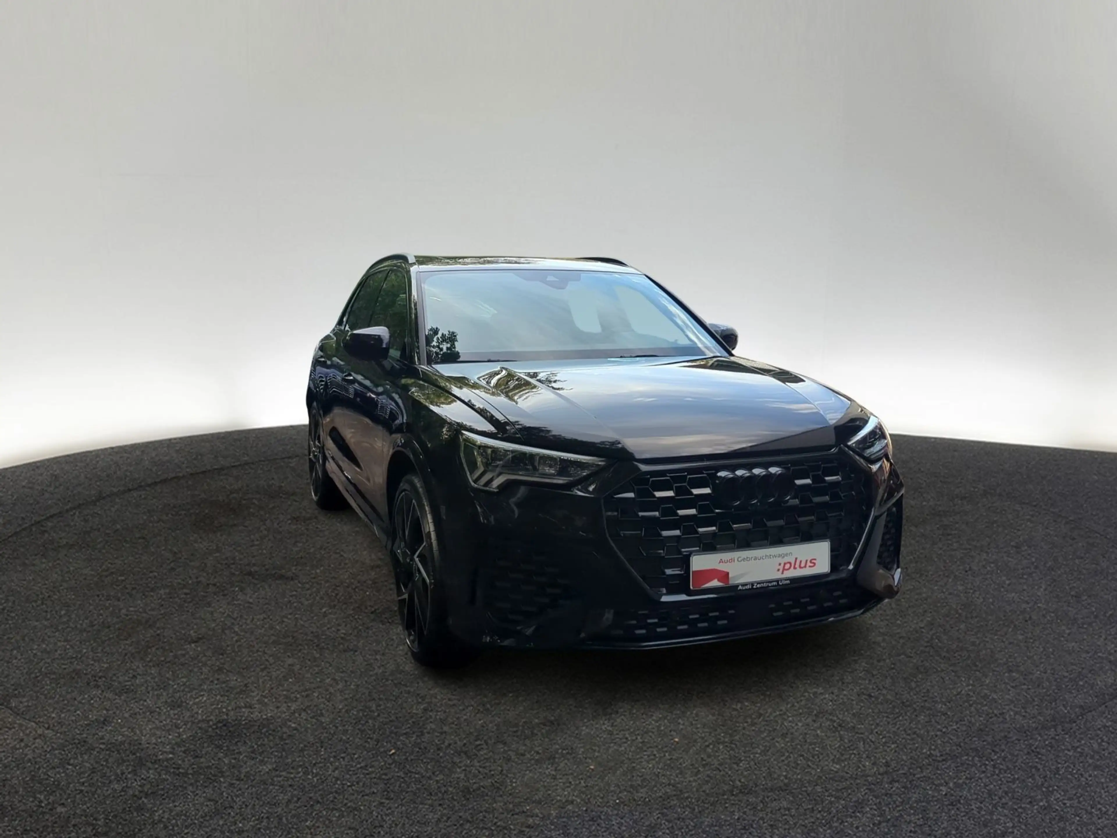 Audi RS Q3 TFSI BLACK MATRIX PANO RS-AGA SONOS 360° — photo 6