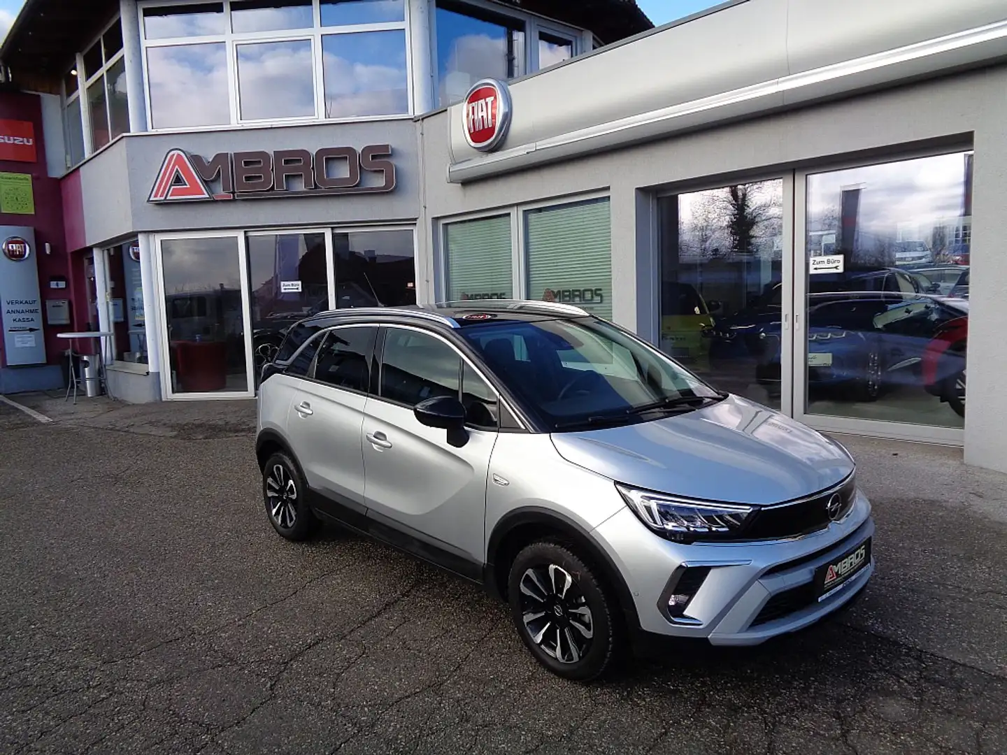 Opel Crossland 1,2 Turbo Elegance Grau - 1