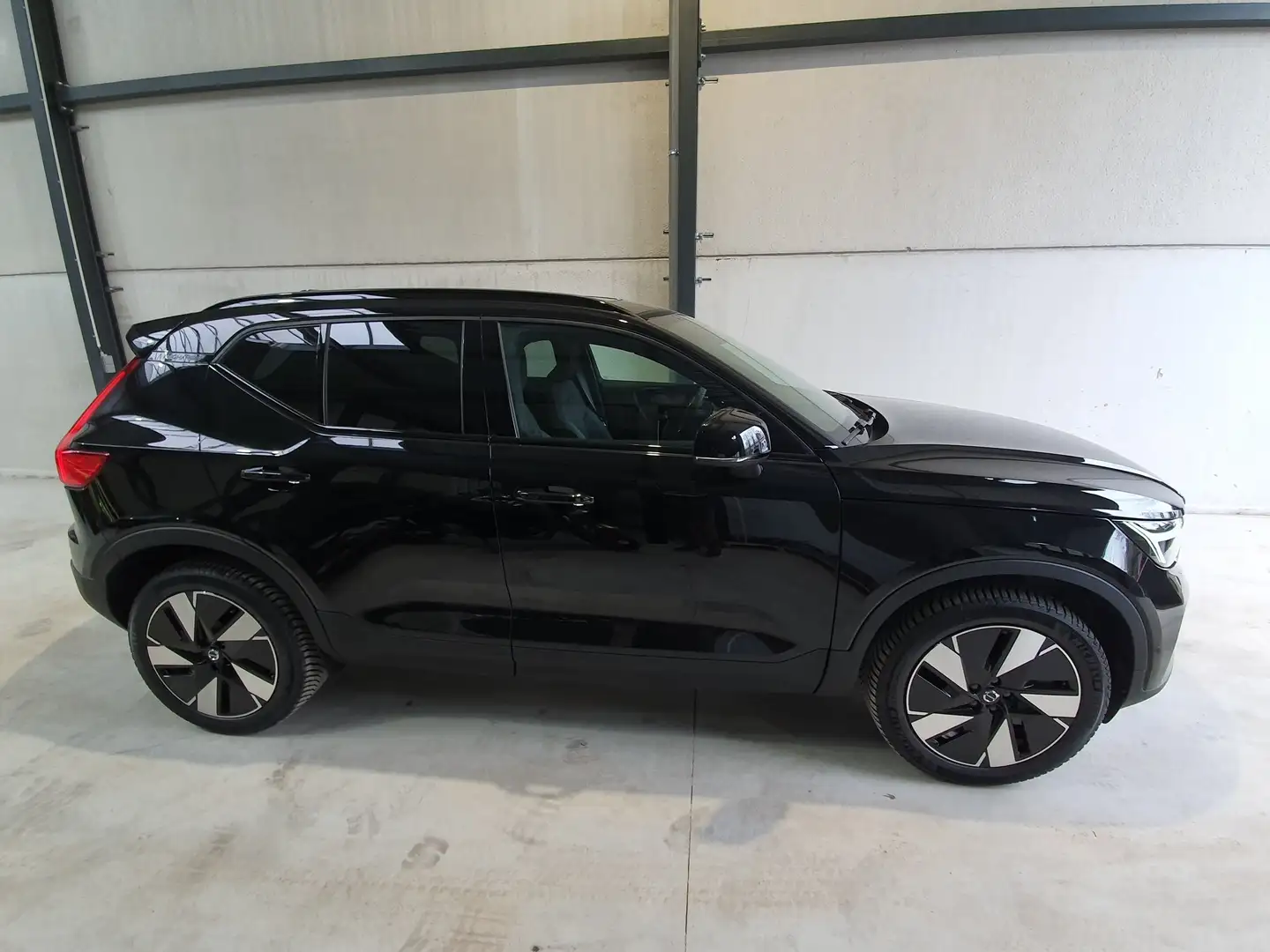 Volvo XC40 XC40 Recharge 82 kWh Twin Motor Ultimate Zwart - 2