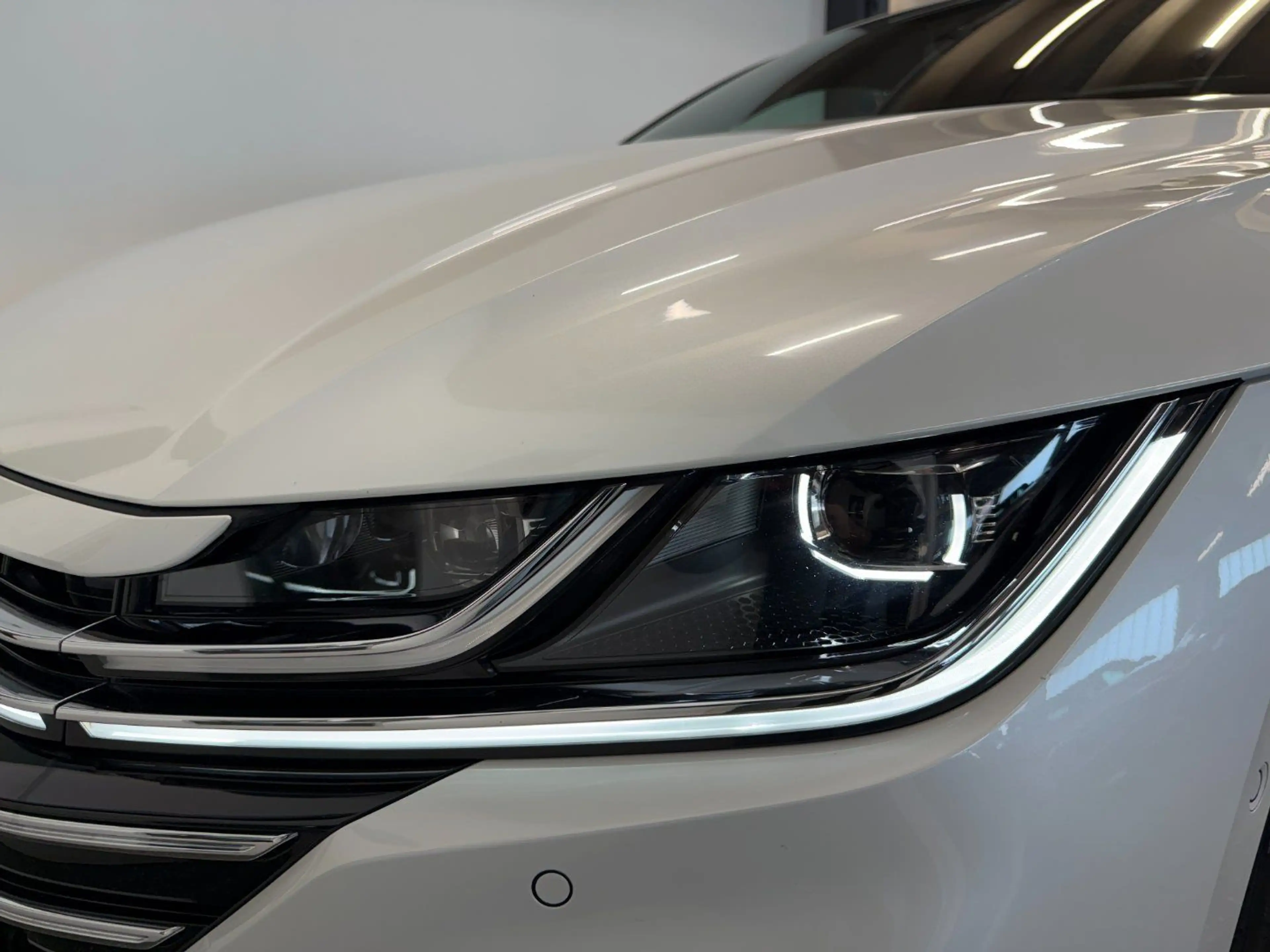 Volkswagen Arteon 2.0 TDI R-LINE*LANE*ACC*VIRTUAL*360°*AHK*3-ZONEN* — photo 12