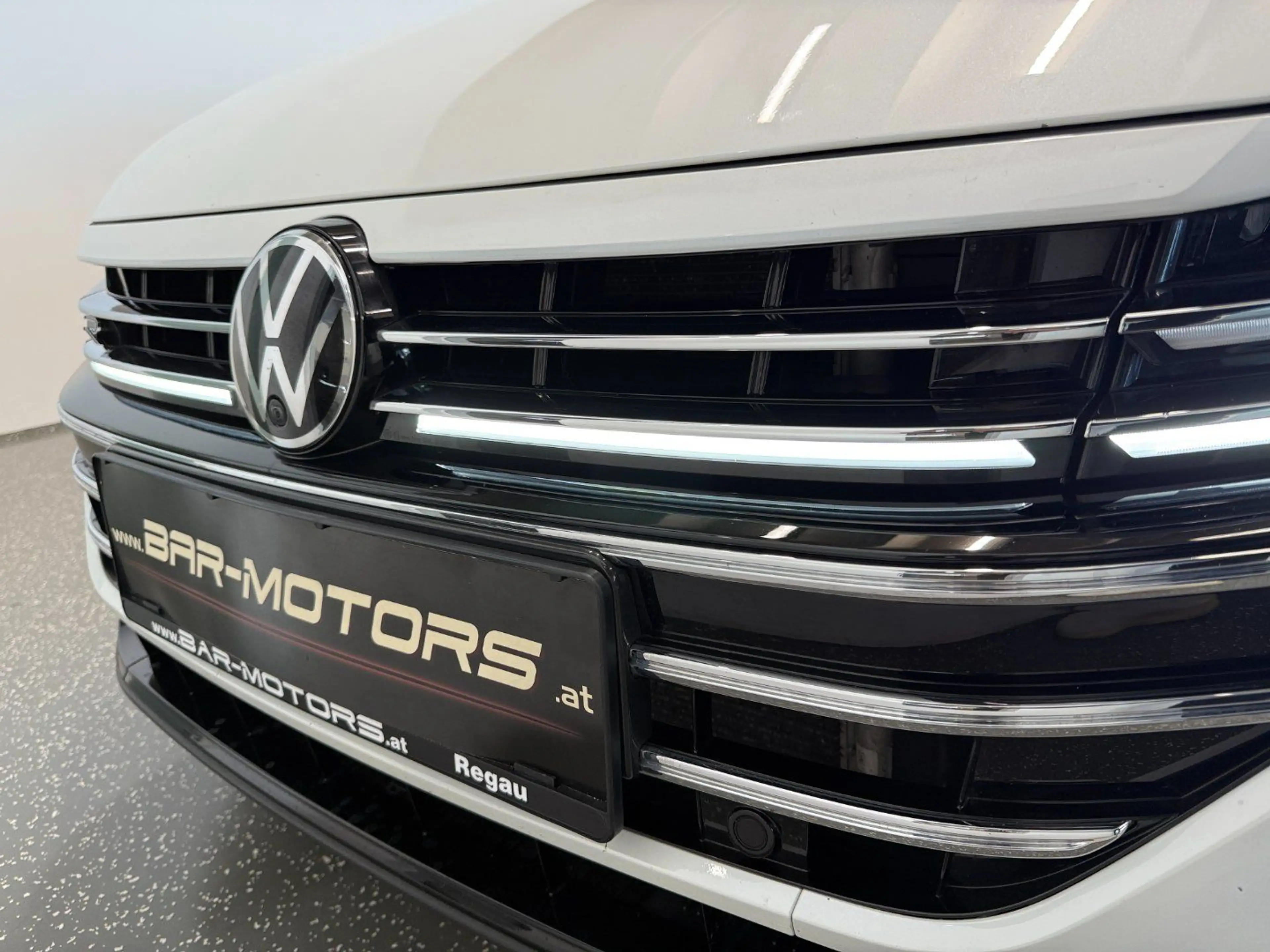 Volkswagen Arteon 2.0 TDI R-LINE*LANE*ACC*VIRTUAL*360°*AHK*3-ZONEN* — photo 9