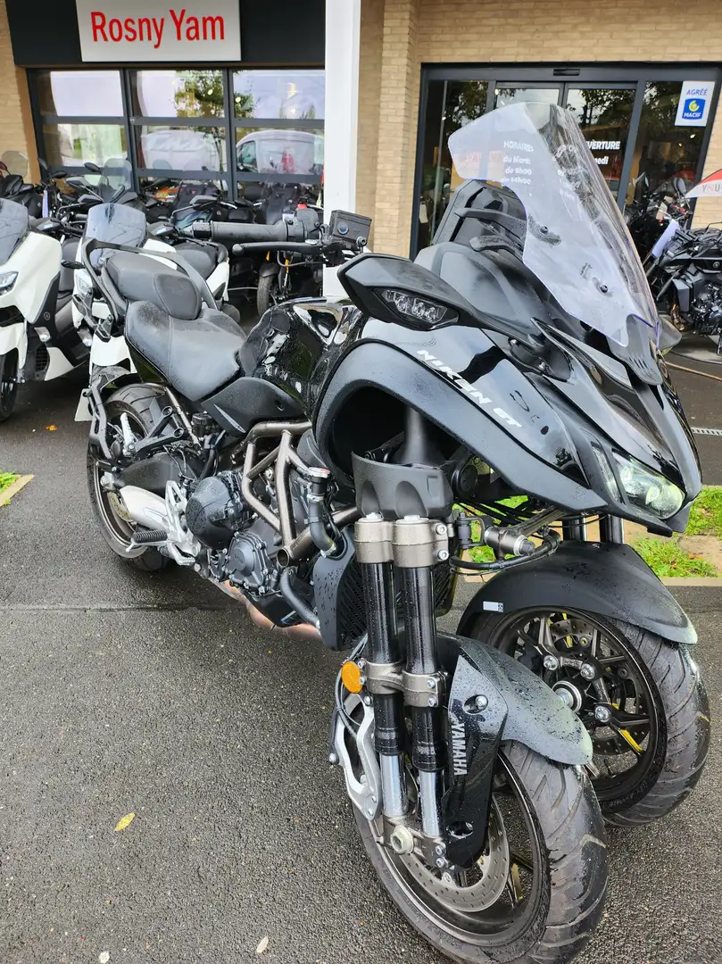 Yamaha Niken Noir - 1