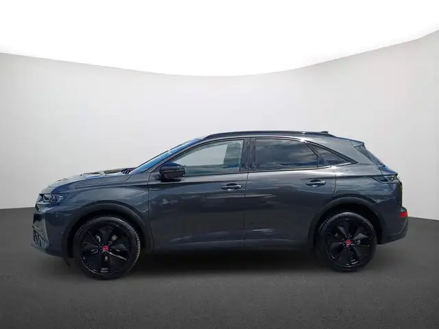 DS Automobiles DS 7 view 5