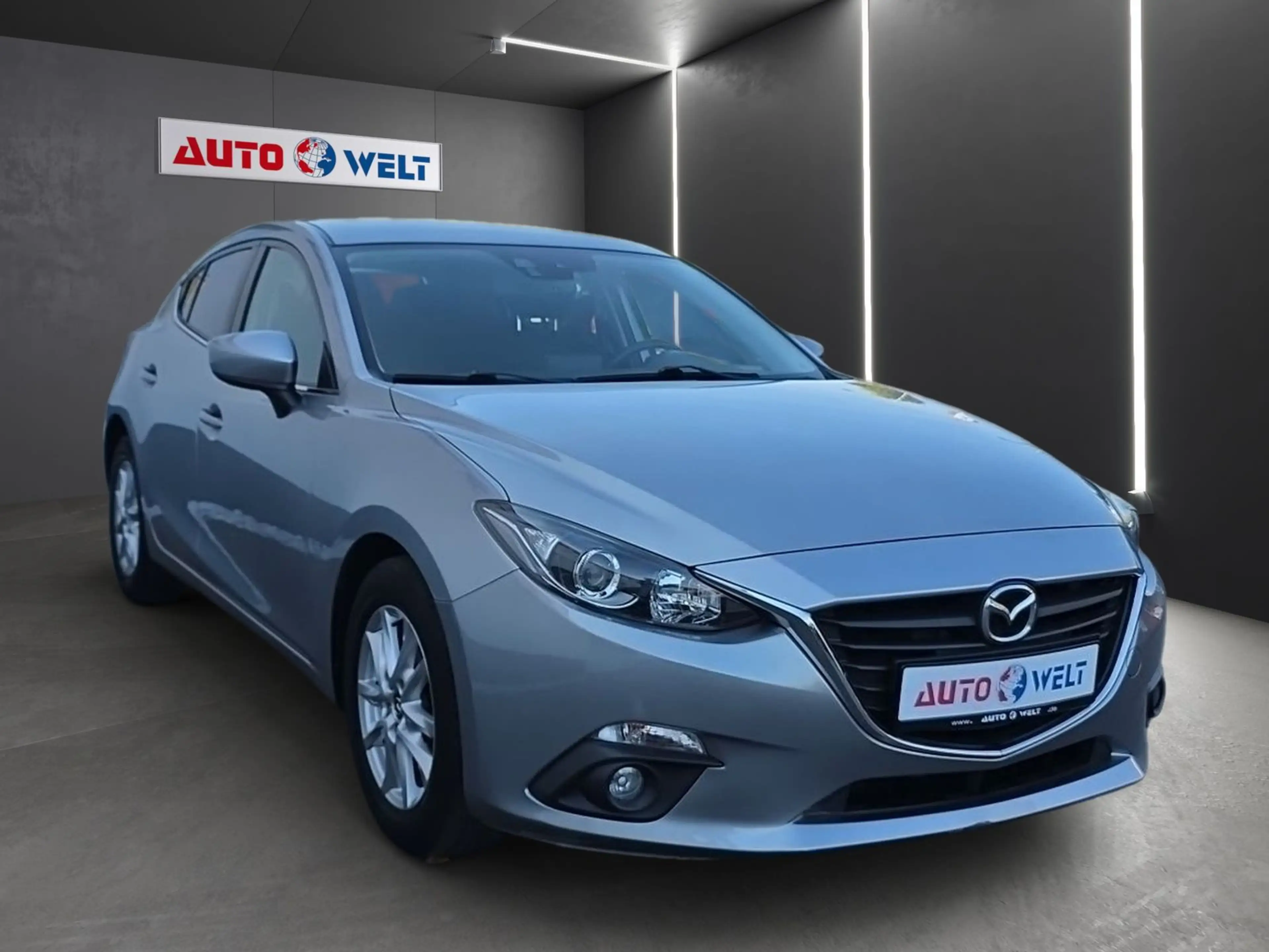 Mazda 3 2.0i 1.Hand Klimaautomatik SHZ Navi PDC — photo 2