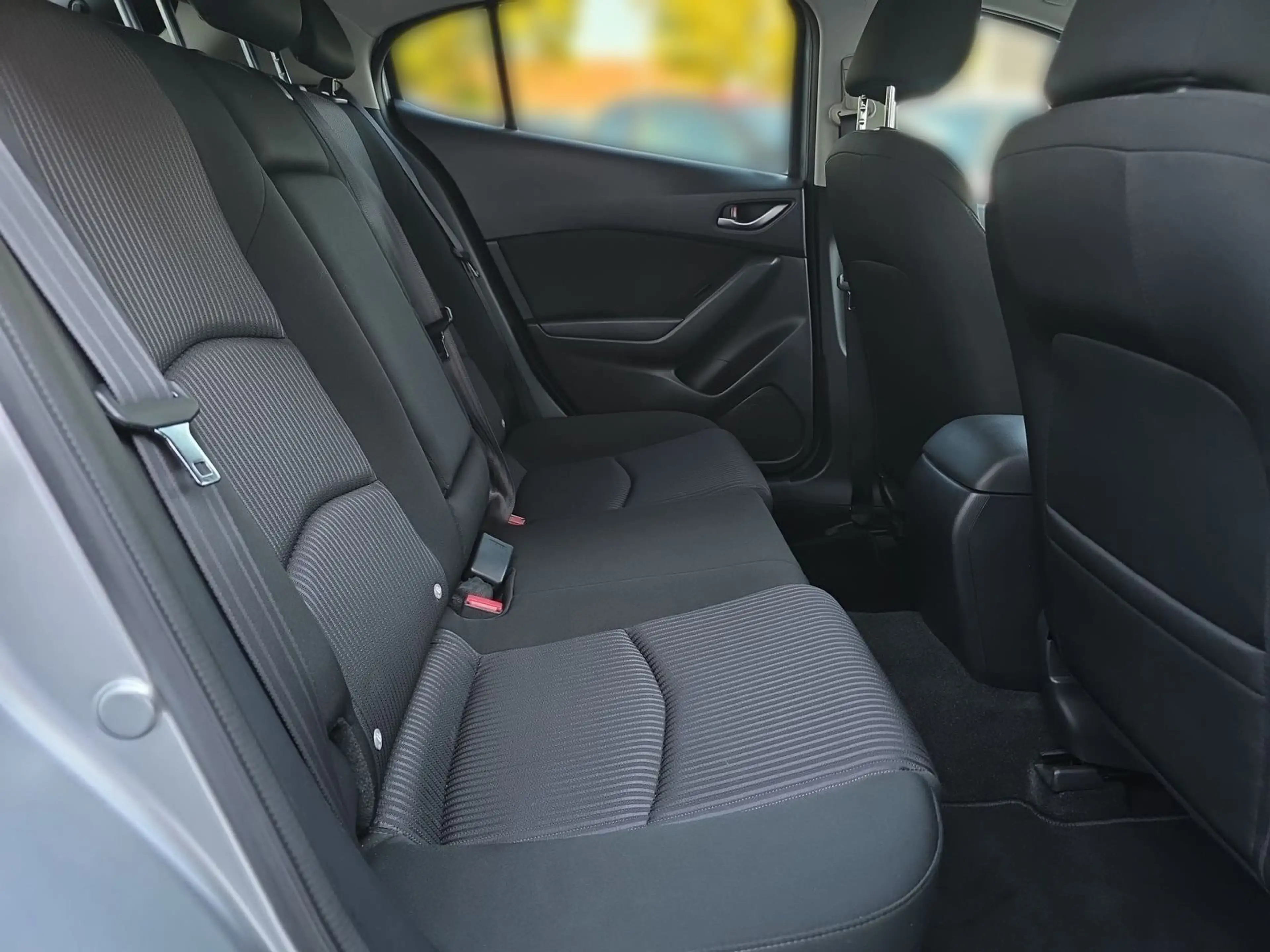 Mazda 3 2.0i 1.Hand Klimaautomatik SHZ Navi PDC — photo 13