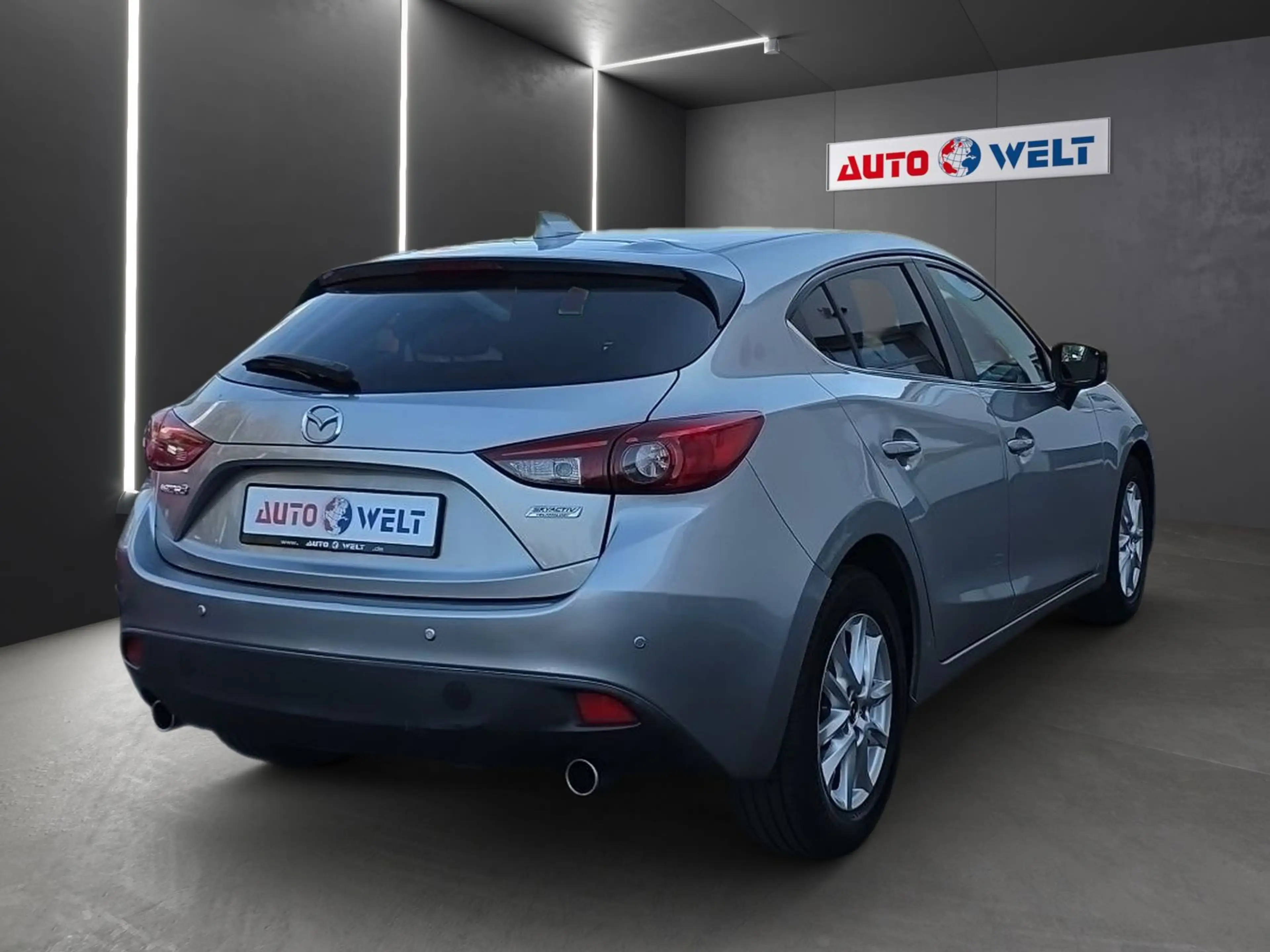 Mazda 3 2.0i 1.Hand Klimaautomatik SHZ Navi PDC — photo 4