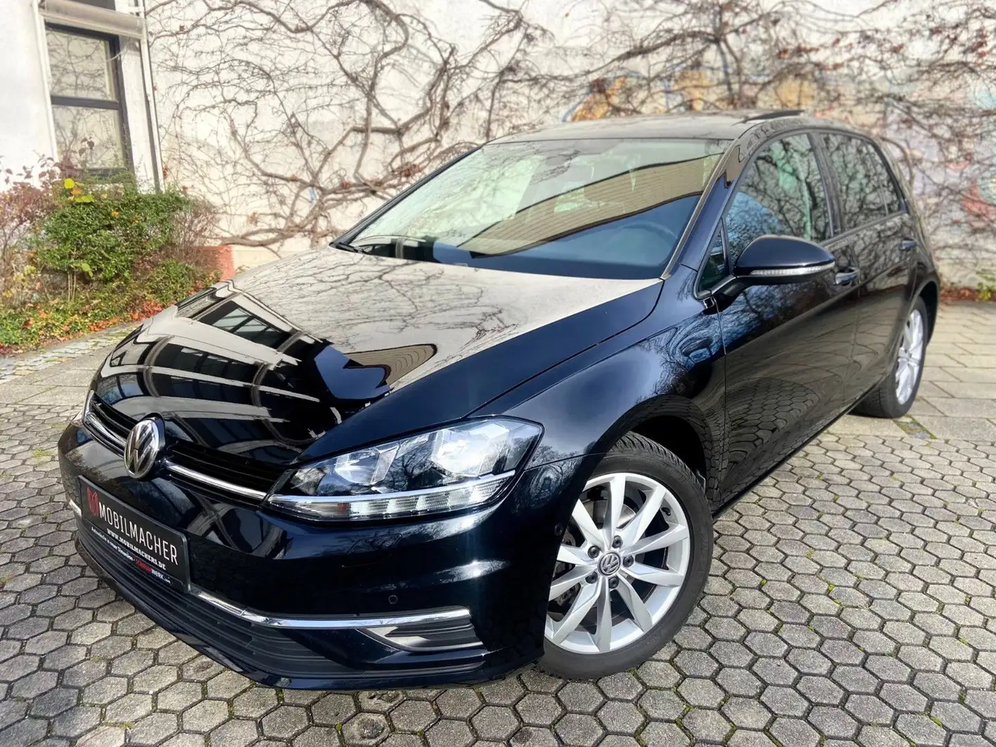 Volkswagen Golf IQ.DRIVE MFL*Abst.Temp*Pano*Lenkr.Heiz*PDC Schwarz - 2