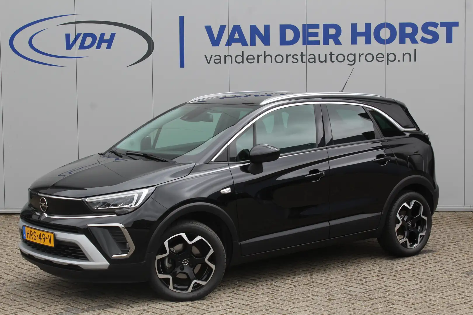 Opel Crossland 1.2-110 pk Turbo Elegance. Mooie moderne hoogzitte Zwart - 1