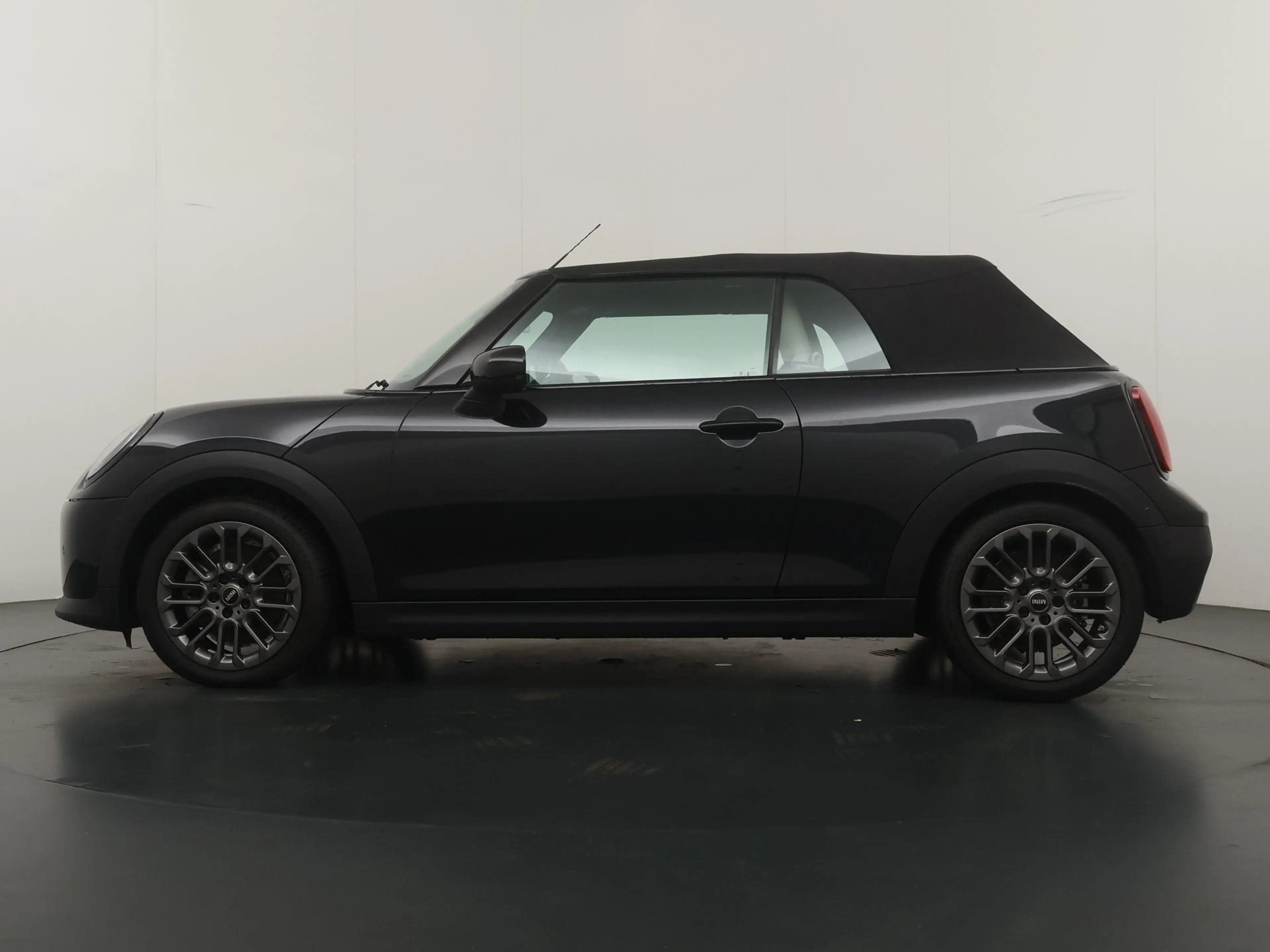 MINI Cooper C Cabrio F Favoured Trim | Pakket S | Head-up Display | Key — photo 12