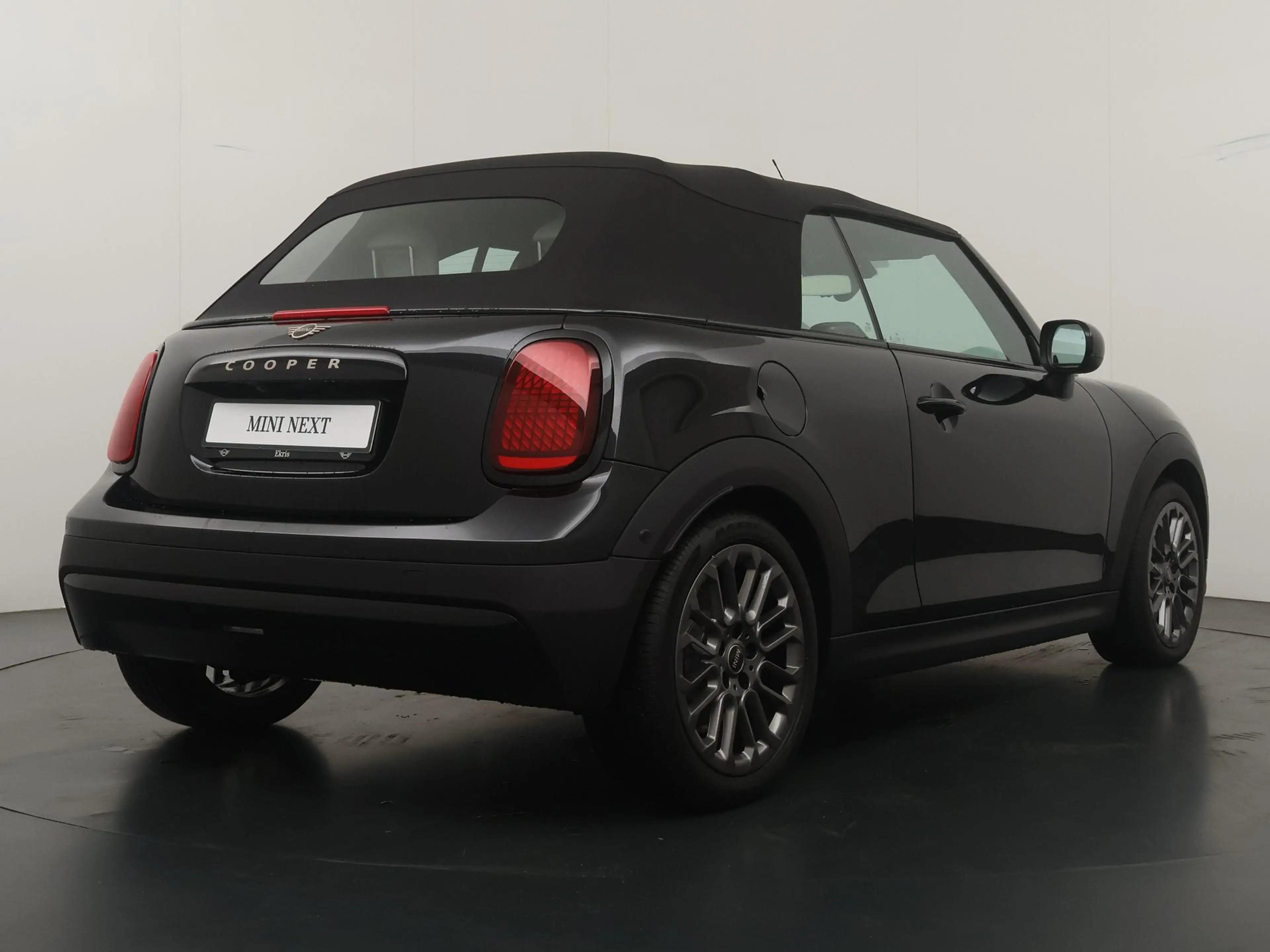 MINI Cooper C Cabrio F Favoured Trim | Pakket S | Head-up Display | Key — photo 9
