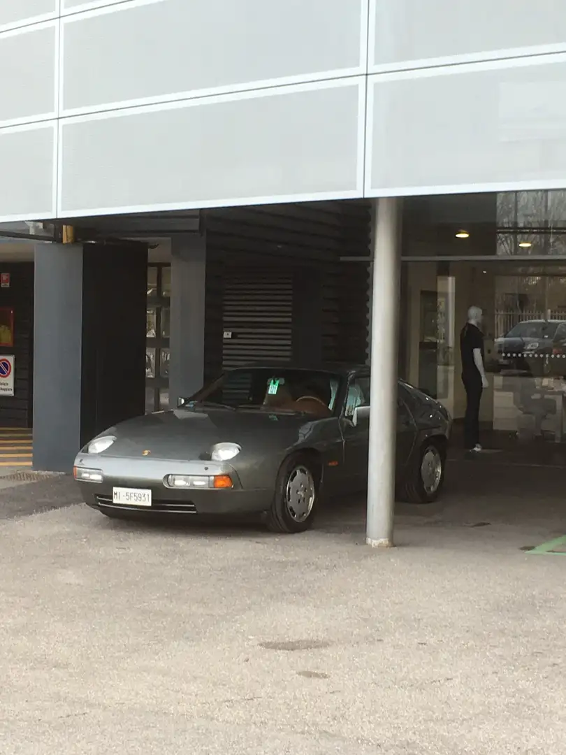 Porsche 928 5.0 S4 - 1