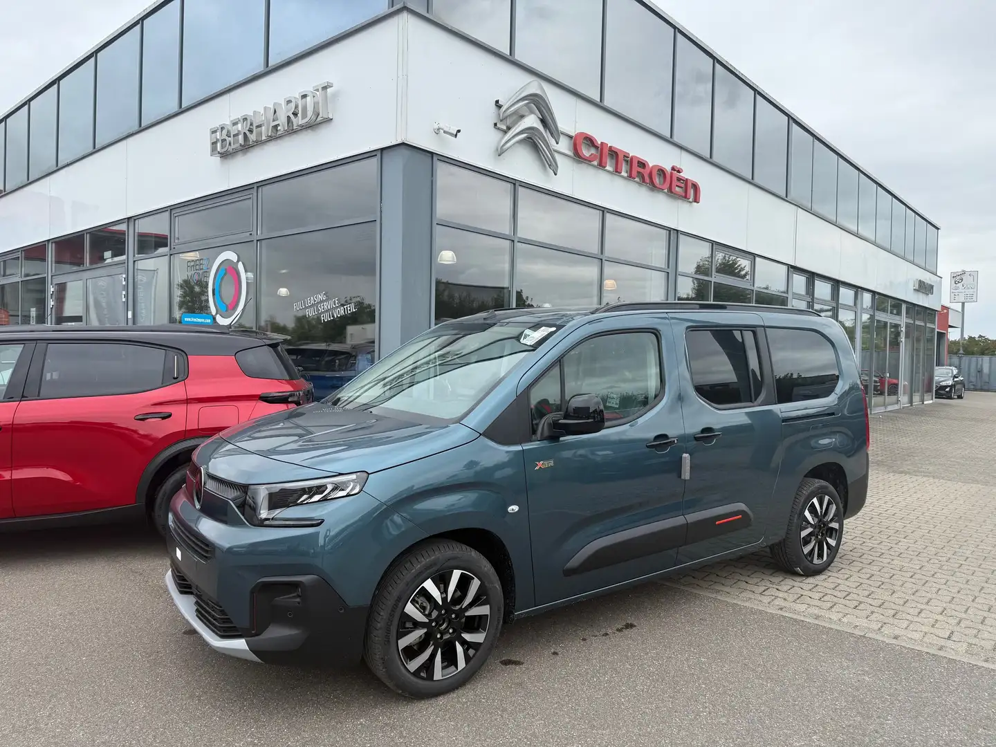 Citroen Berlingo BlueHDI 130 Max EAT8 XL Blau - 1