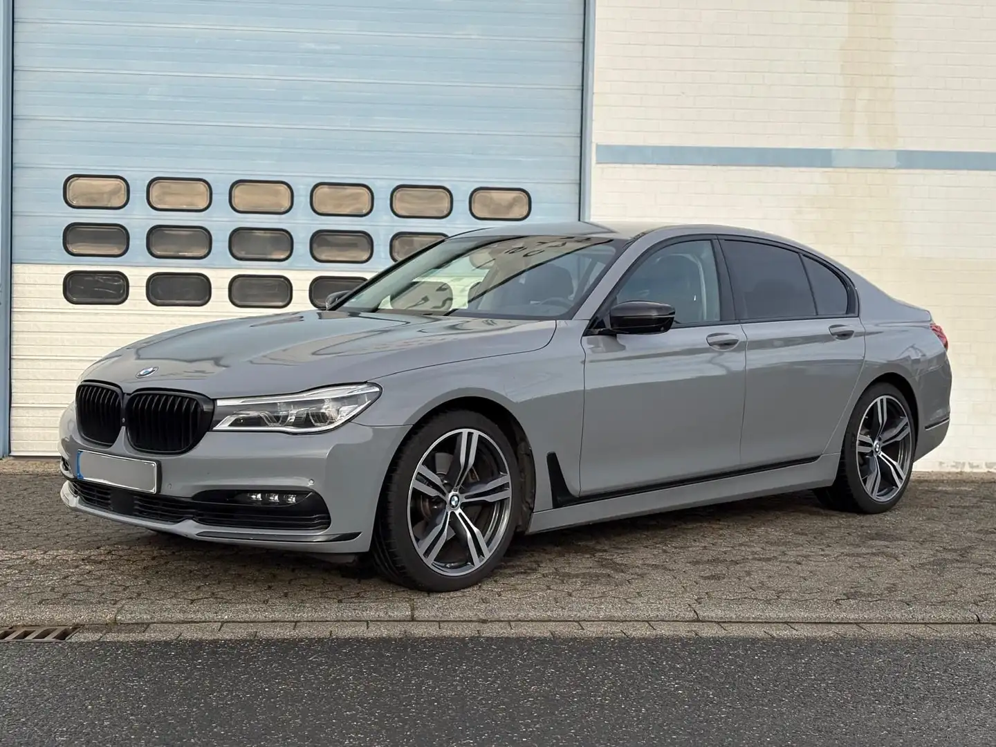 BMW 740 d xDrive Negro - 1