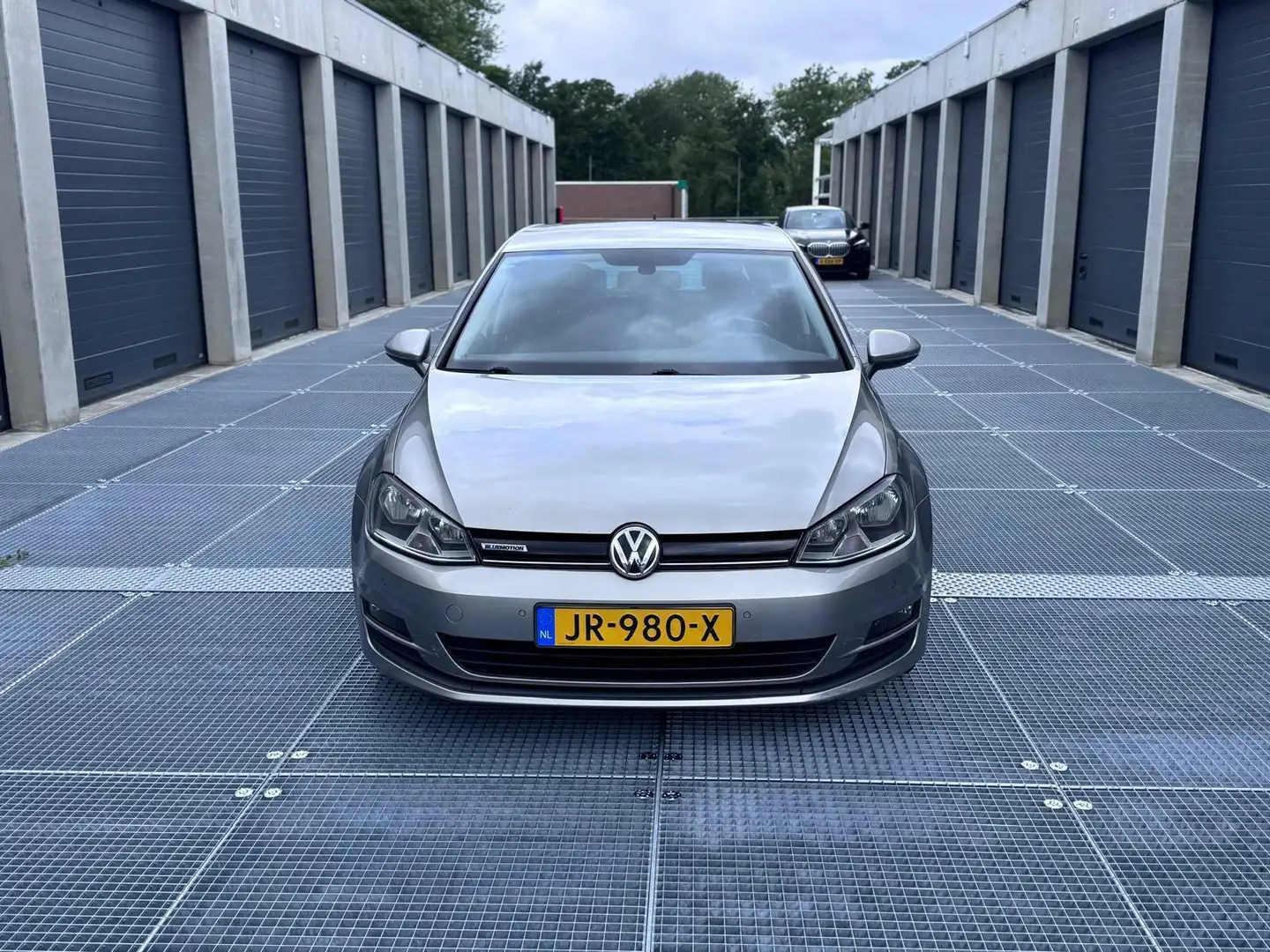 Volkswagen Golf 1.0 TSI Connected Series I Distributie VV I Gris - 2