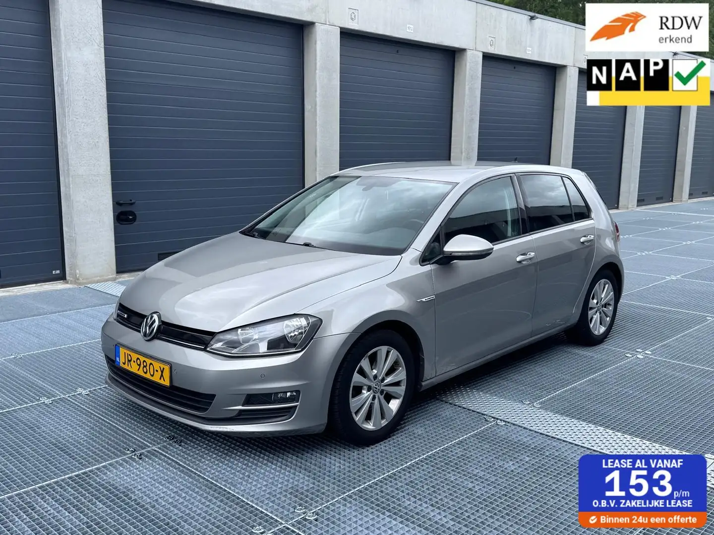 Volkswagen Golf 1.0 TSI Connected Series I Distributie VV I Grijs - 1