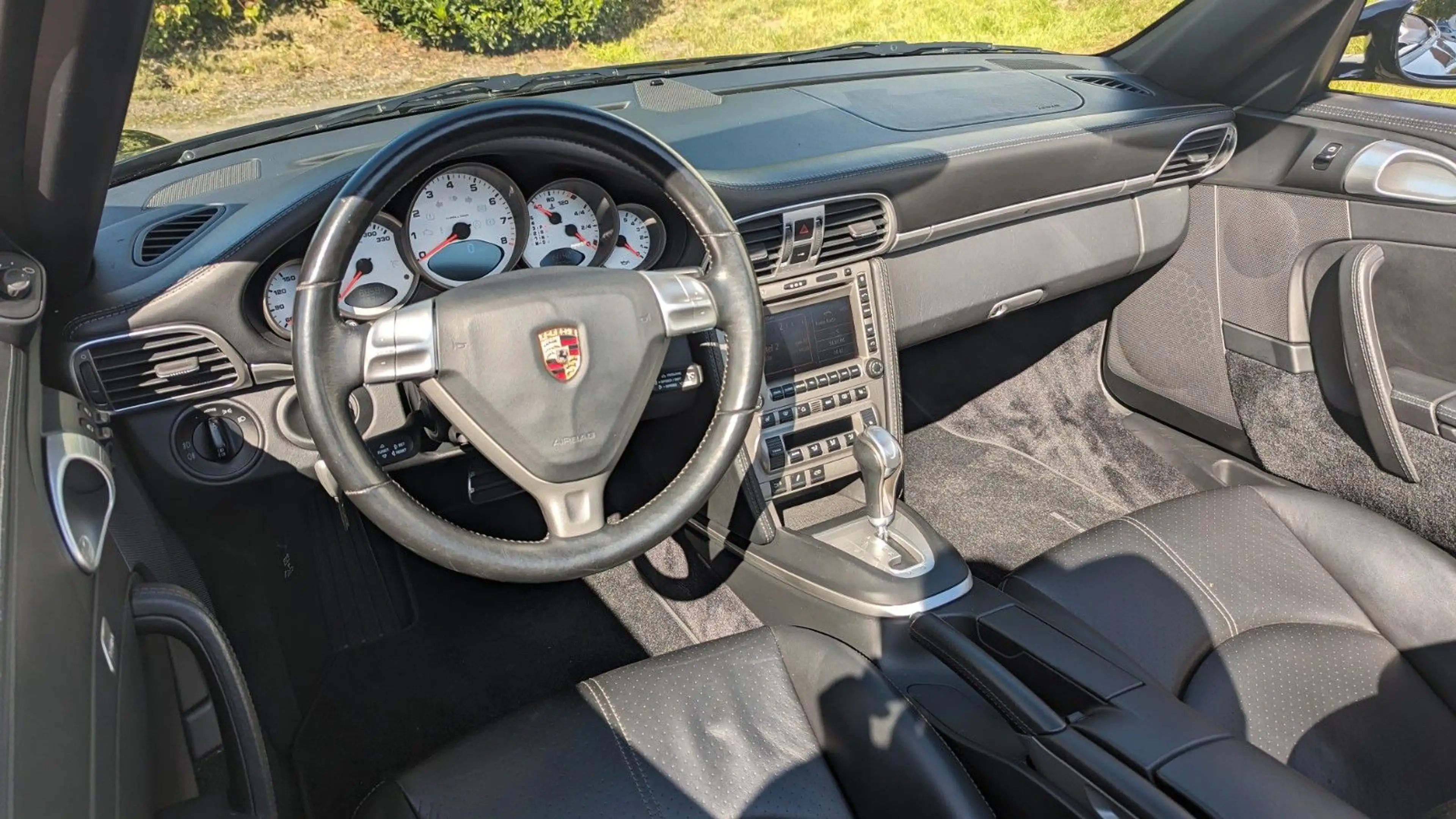 Porsche 997 Carrera 4S — photo 6