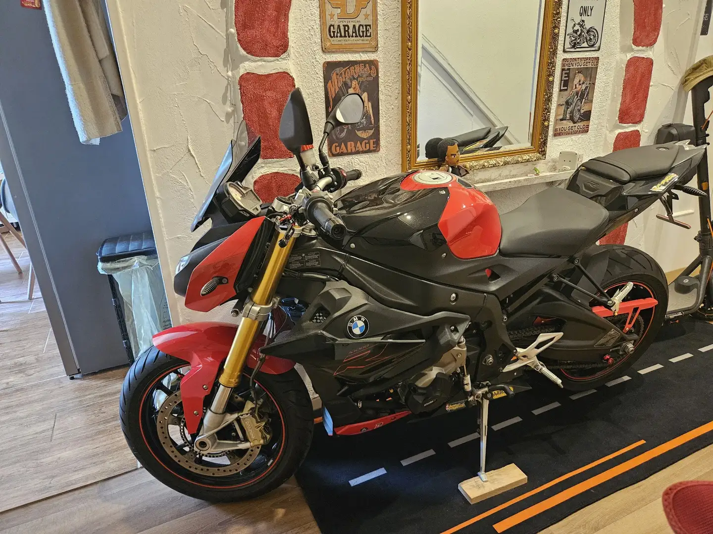 BMW S 1000 R Kırmızı - 1