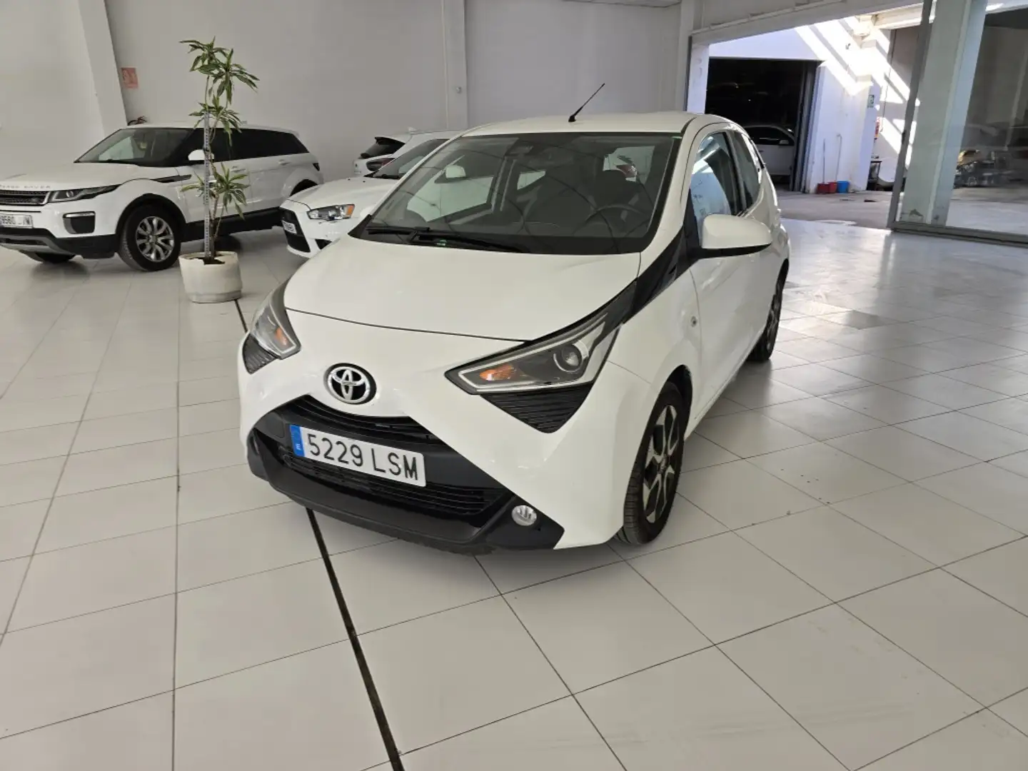 Toyota Aygo 70 x-sport Blanco - 1