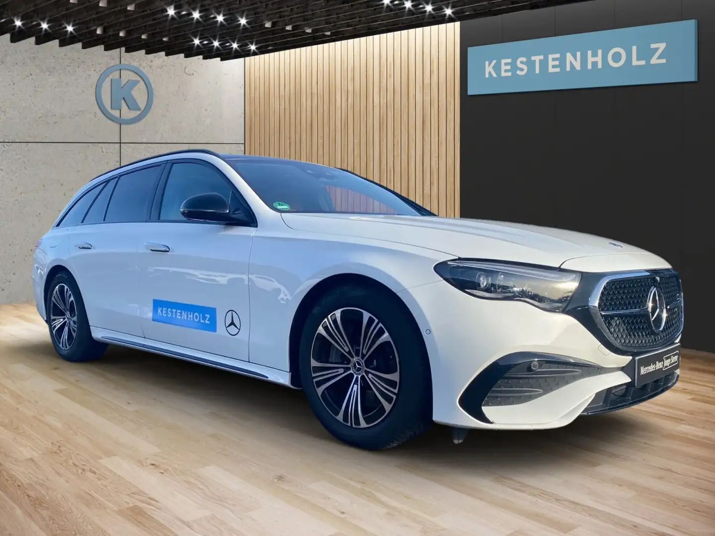 Mercedes-Benz E 200 E 200 d T AMG°EDITION°NIGHT°TONKA°PANO°MEMORY° Weiß - 2