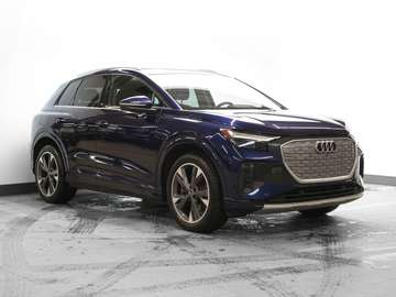 Q4 E-TRON //ADAPTIVE CRUISE CONTROL//