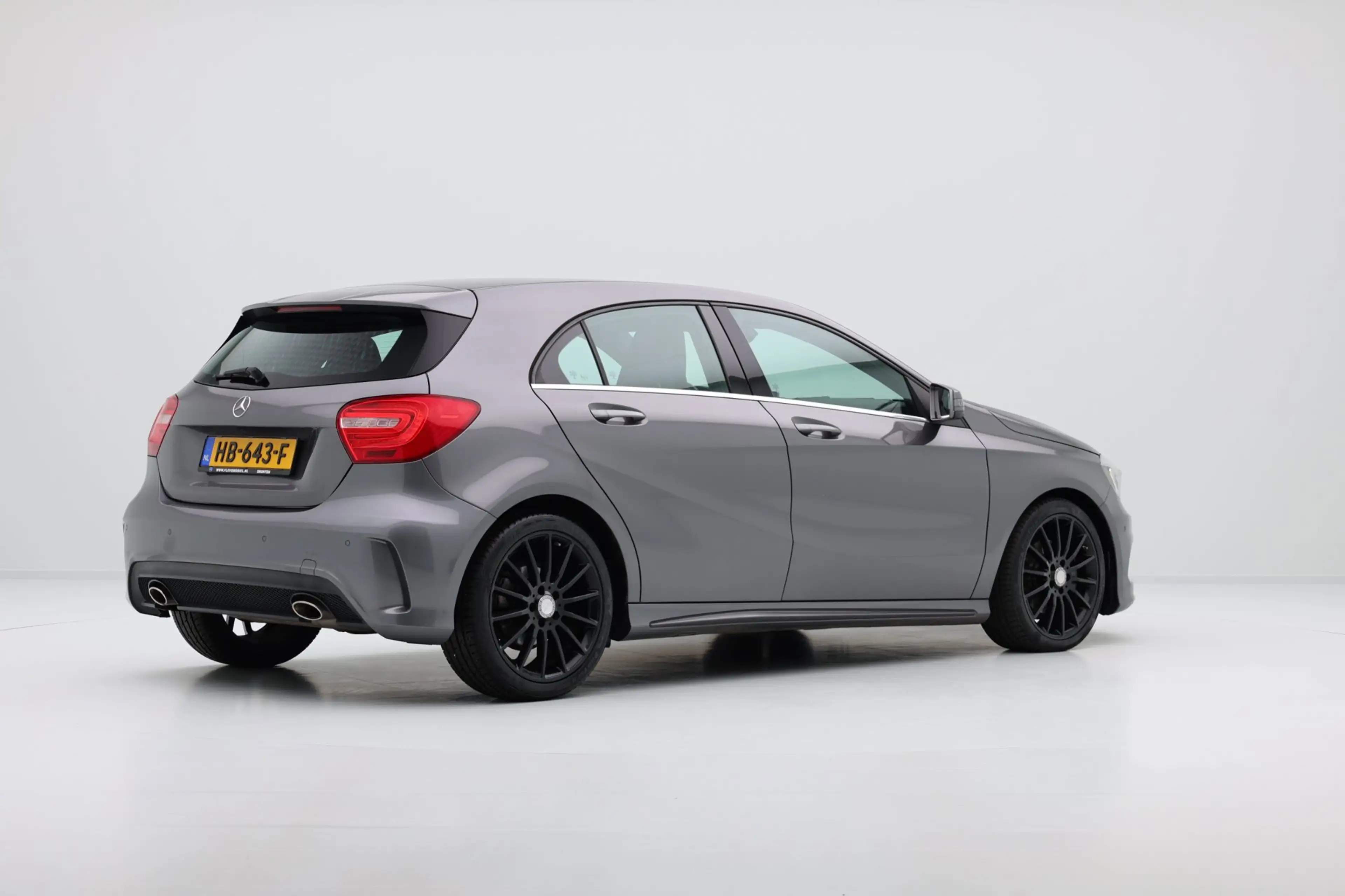 Mercedes-Benz A 180 Ambition AMG Xenon|Leder-Alcantara — photo 3