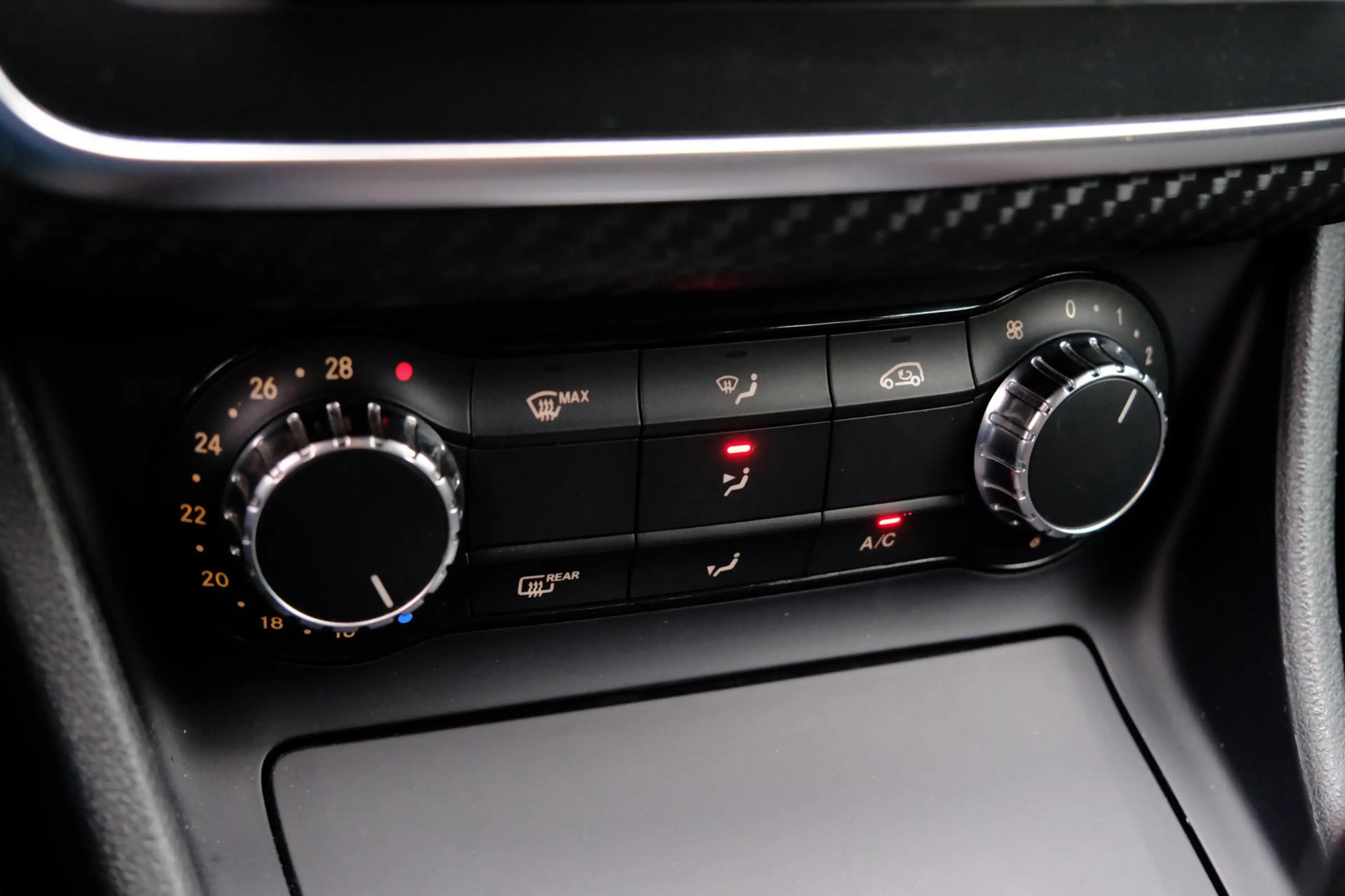 Mercedes-Benz A 180 Ambition AMG Xenon|Leder-Alcantara — photo 12