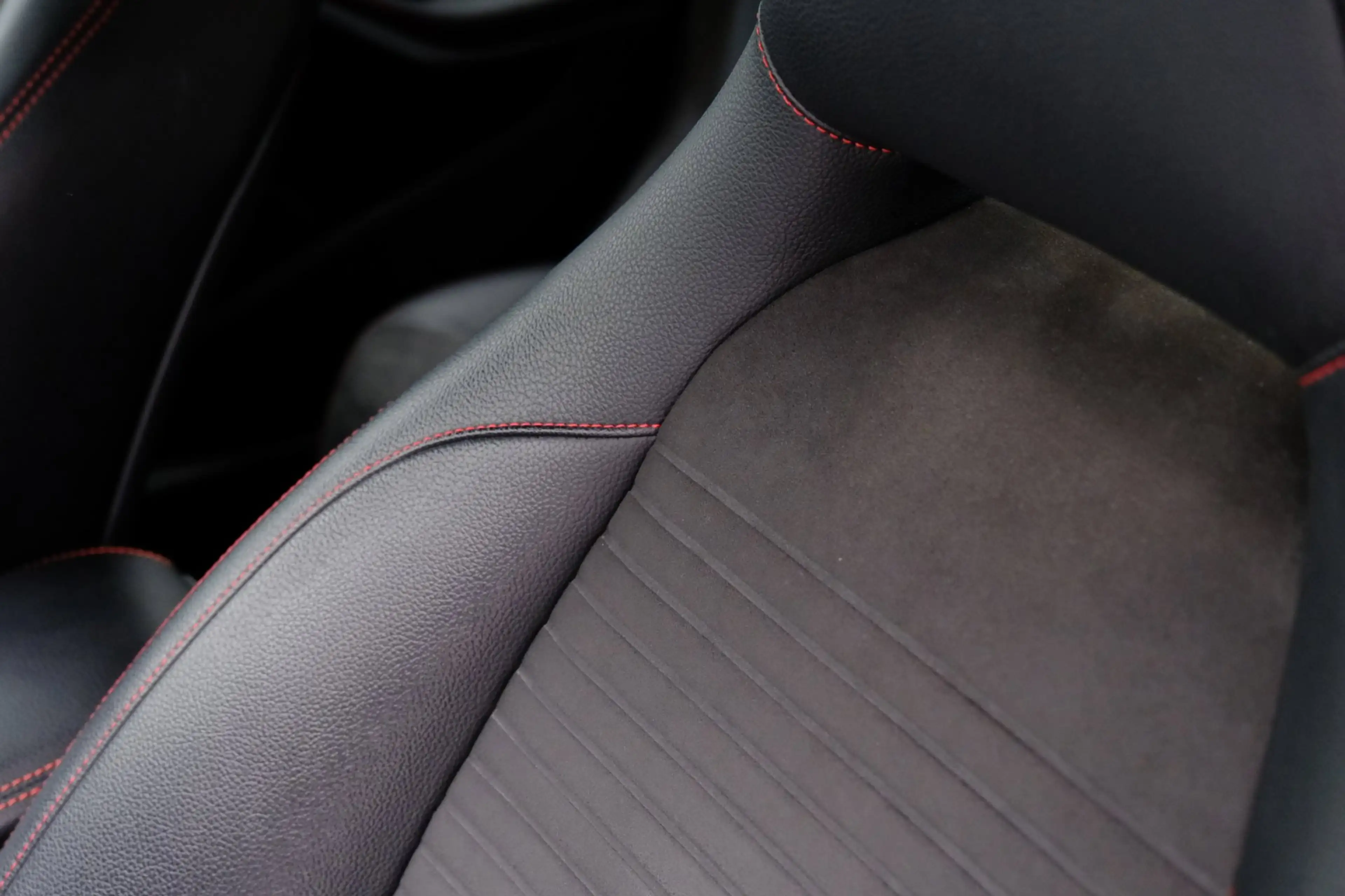 Mercedes-Benz A 180 Ambition AMG Xenon|Leder-Alcantara — photo 25
