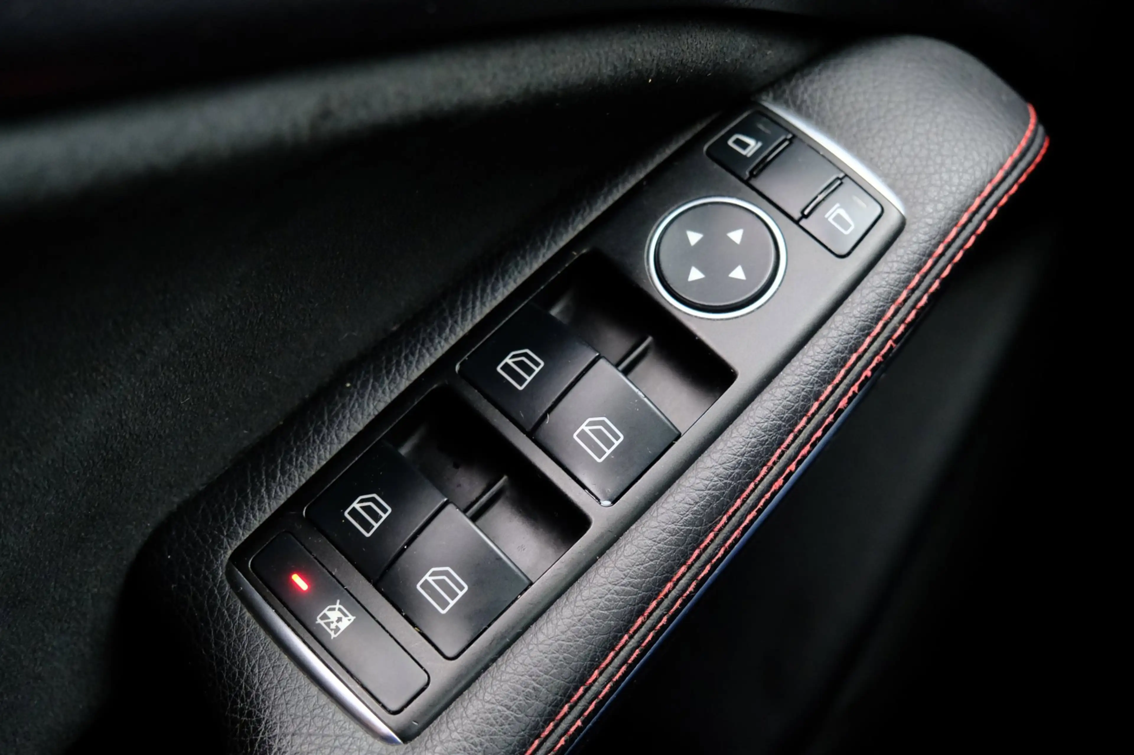 Mercedes-Benz A 180 Ambition AMG Xenon|Leder-Alcantara — photo 20