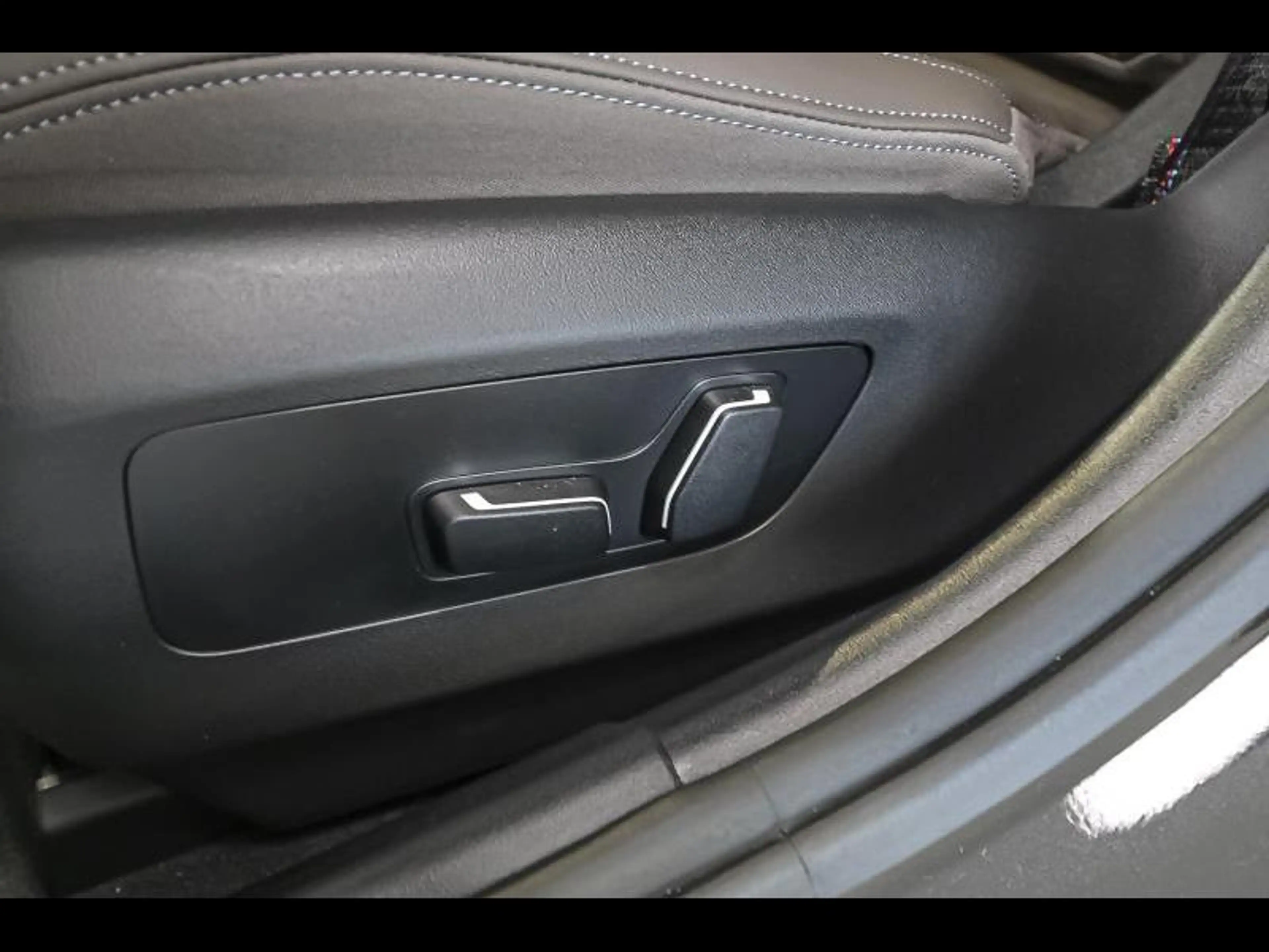 BMW i5 eDrive40 Berline - M Sport PRO — photo 15
