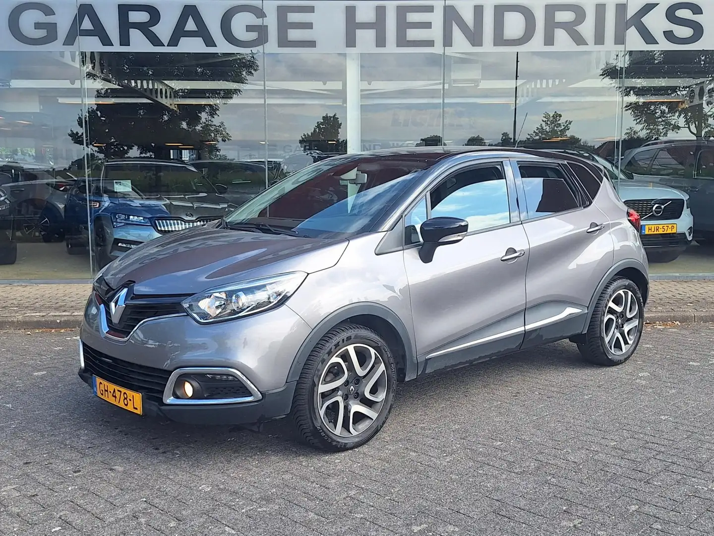 Renault Captur 0.9 TCe Dynamique Two Tone | Climate | Trekhaak | Grijs - 1