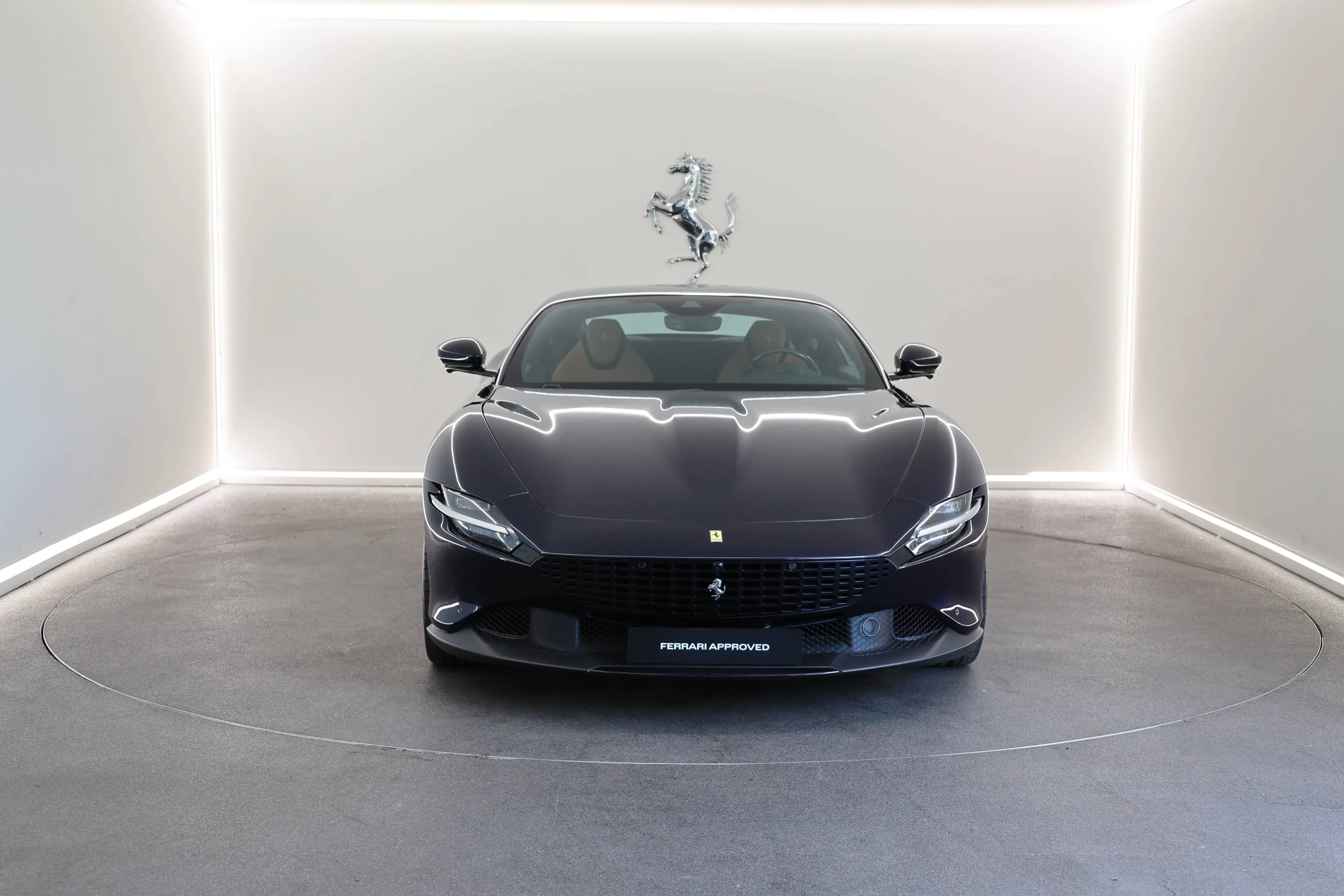 Ferrari Roma Blu America / 2 Years Ferrari Approved — photo 9
