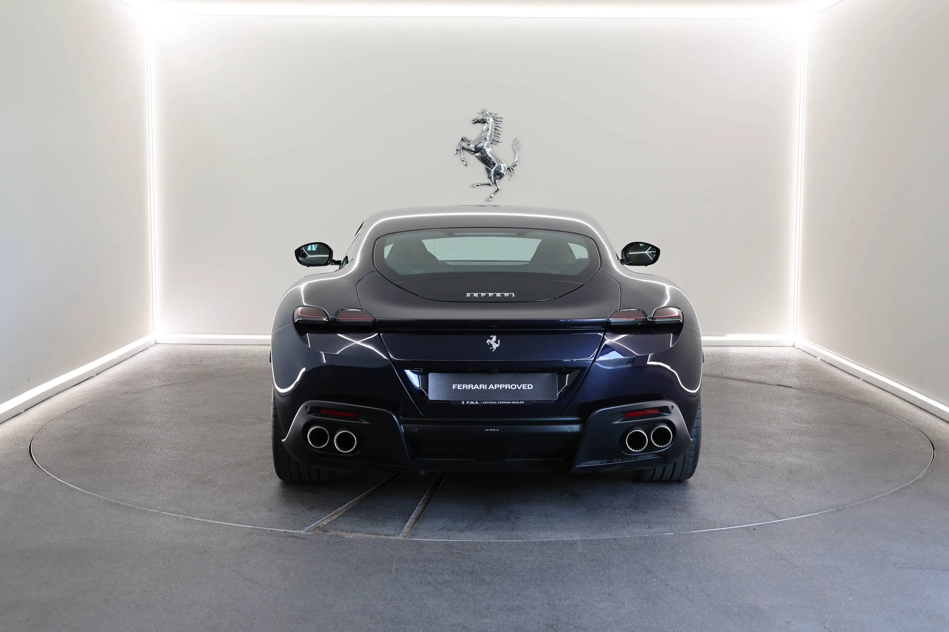 Ferrari Roma Blu America / 2 Years Ferrari Approved — photo 5