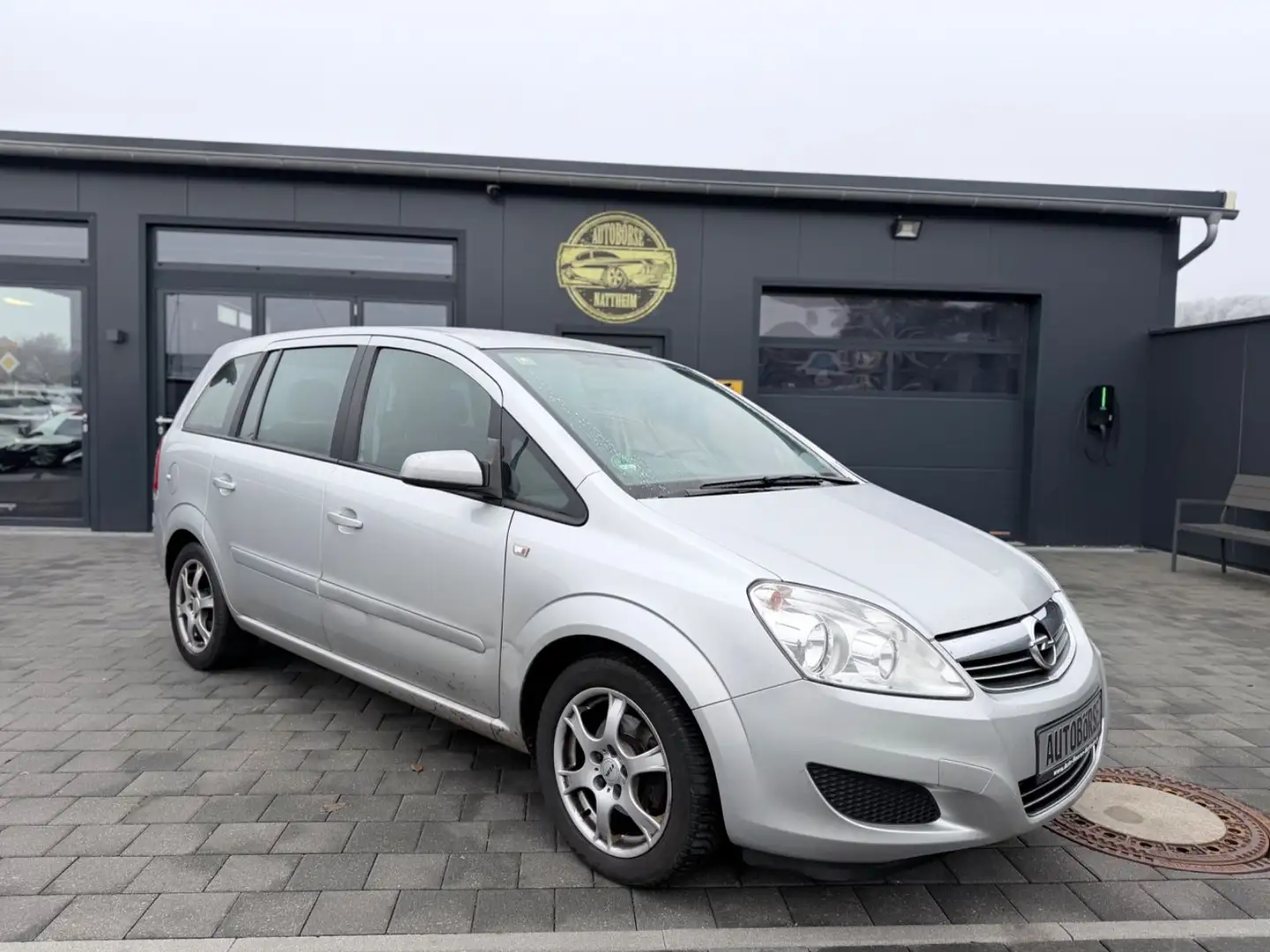 Opel Zafira B Edition*7 Sitzer*1. Hand*Scheckheft Silber - 1