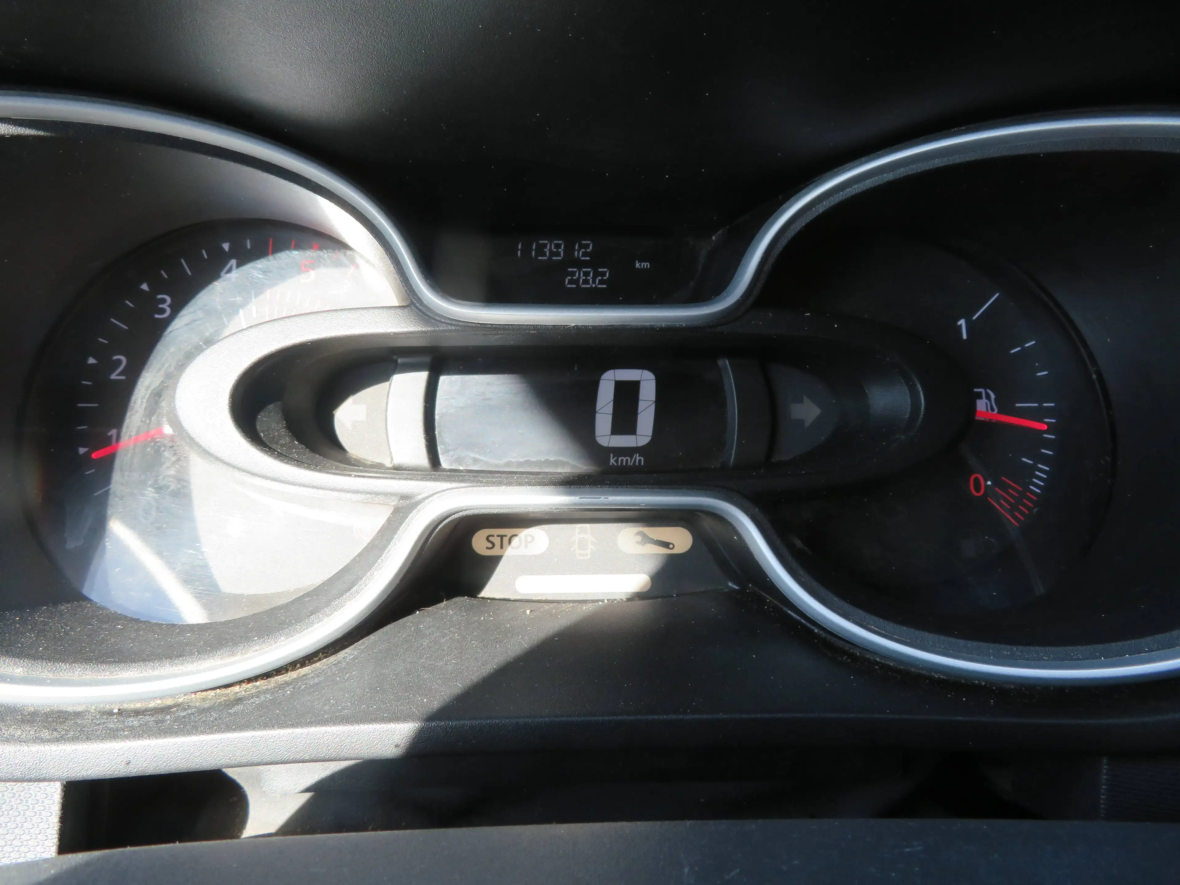 Renault Trafic 2.0dCi - L1H1 — photo 15