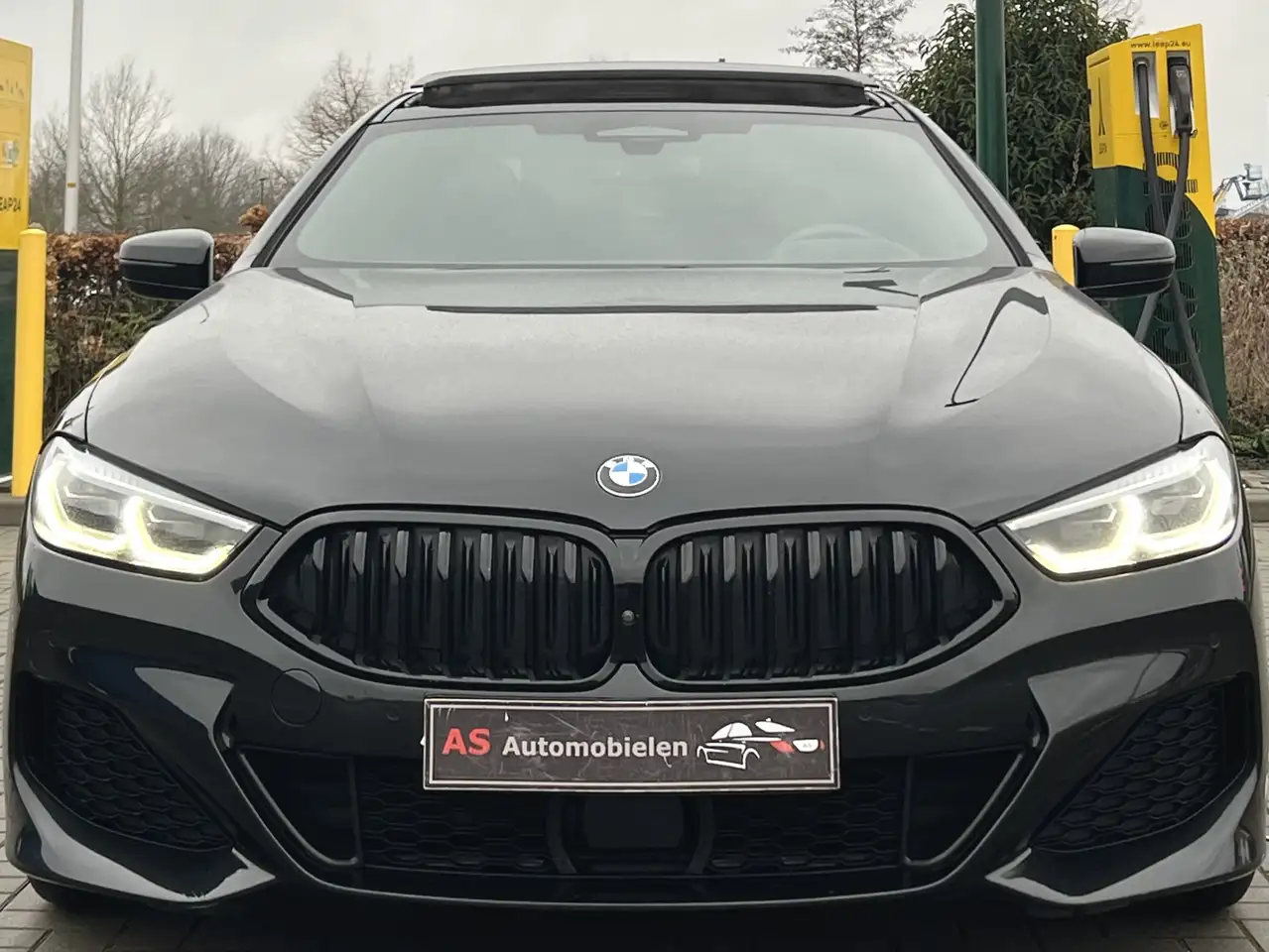 BMW 840