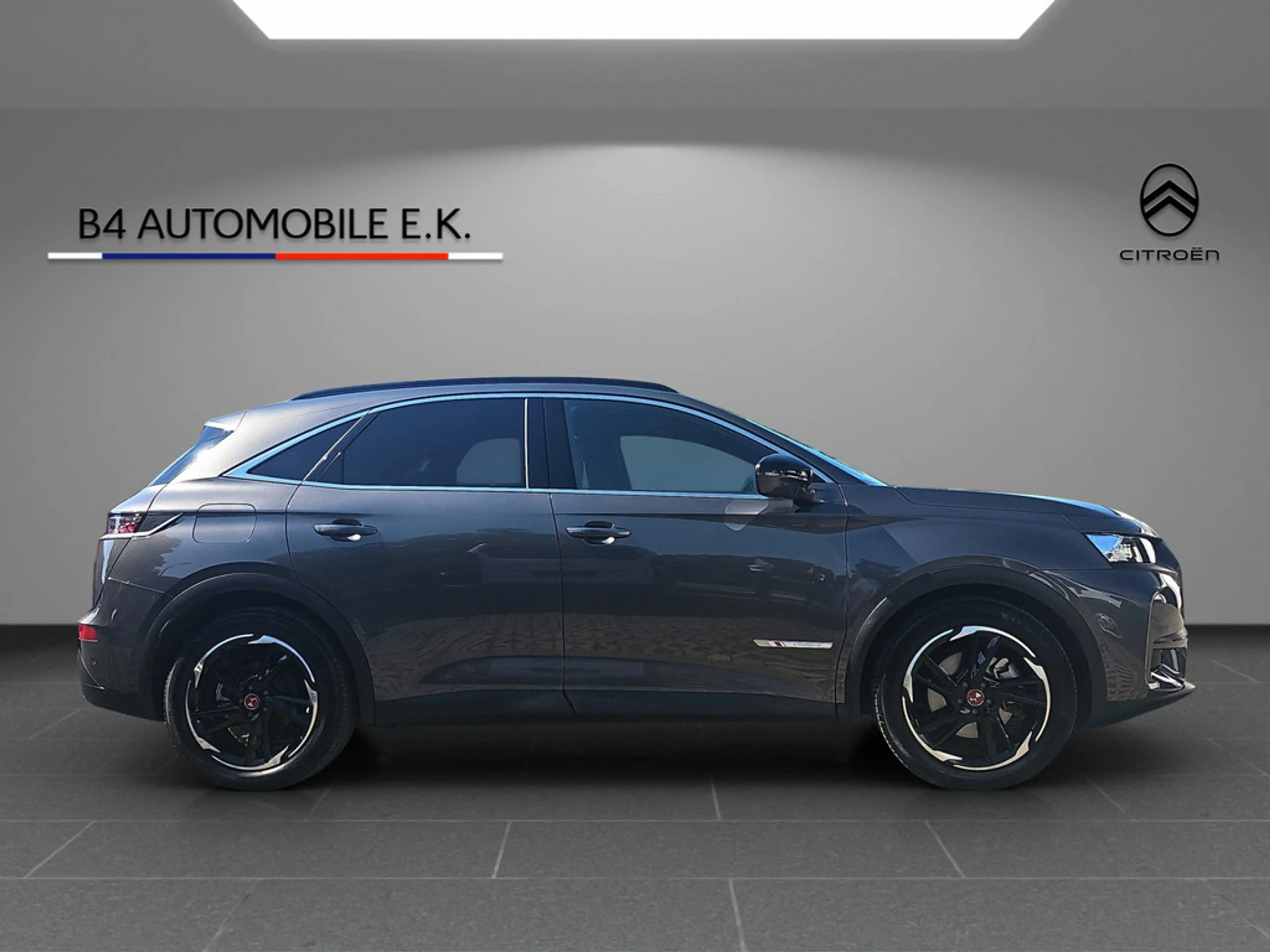 DS Automobiles DS 7 E-Tense 225 Performance Line + PDC SHZ — photo 4
