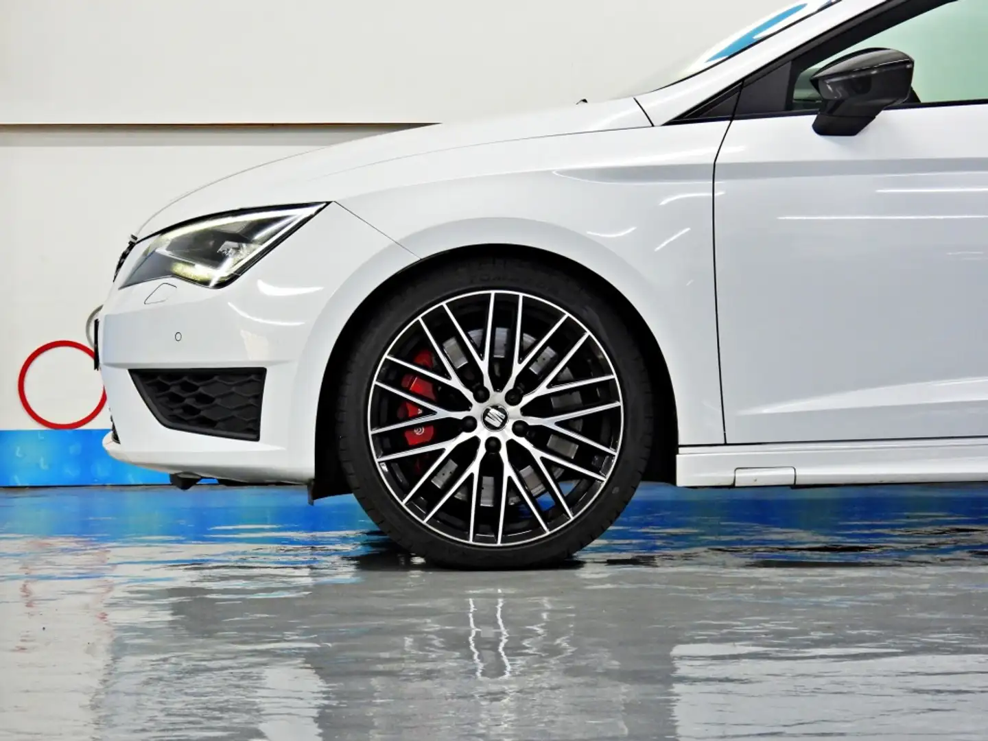SEAT Leon ST 2.0 TSI S&S Cupra DSG6 290 Bianco - 2