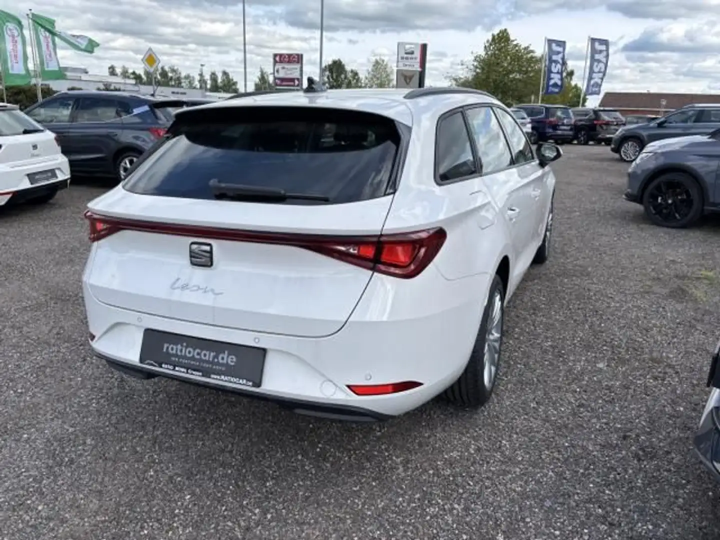 SEAT Leon LEON SPORTSTOURER STYLE EDITION 1.5 TSI NAVI Weiß - 2