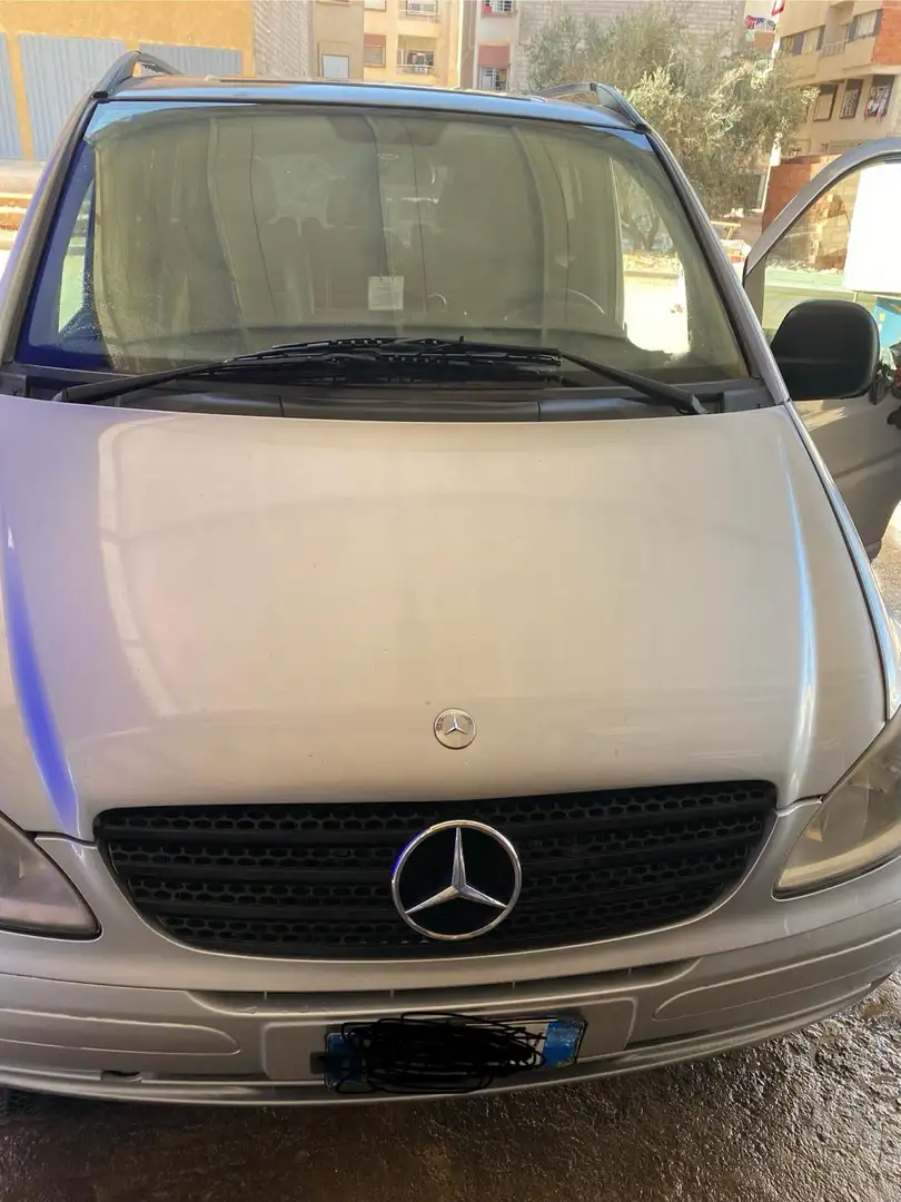 Mercedes-Benz Vito siva - 1