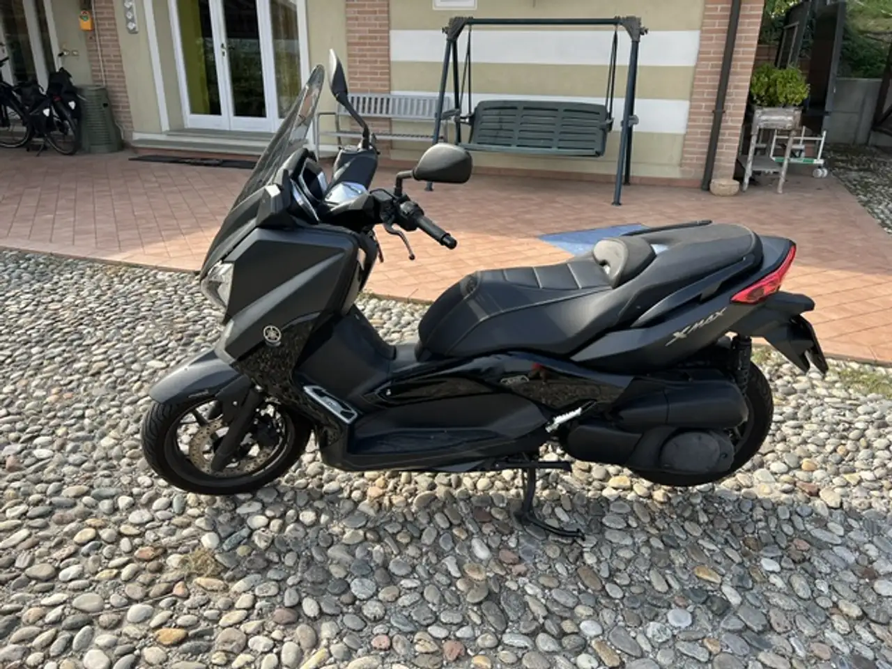 Yamaha X-Max 250
