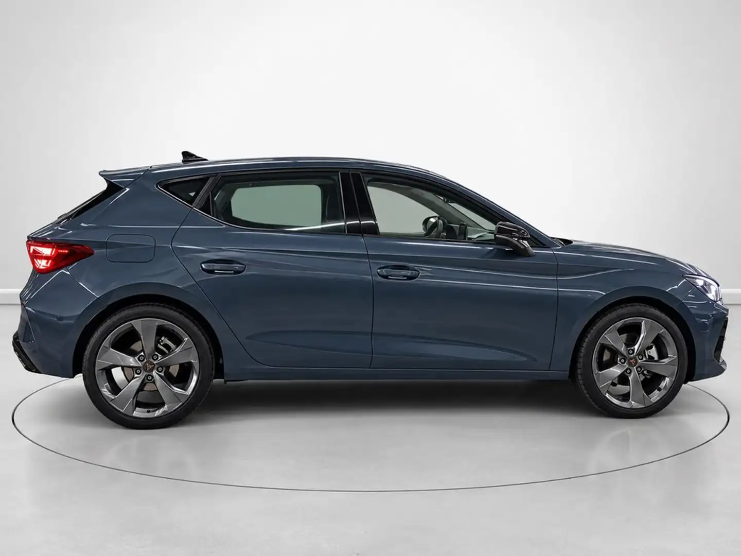 CUPRA Leon 1.5 eTSI 110 DSG Azul - 2