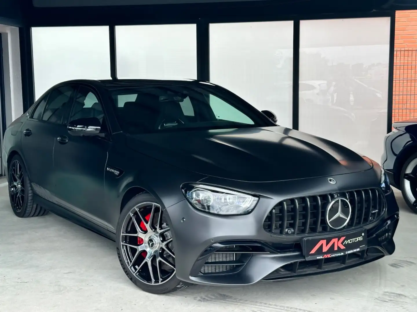 Mercedes-Benz E 63 AMG E 63 S AMG 4MATIC+ FINAL EDITION 1 OF 999 Gri - 2