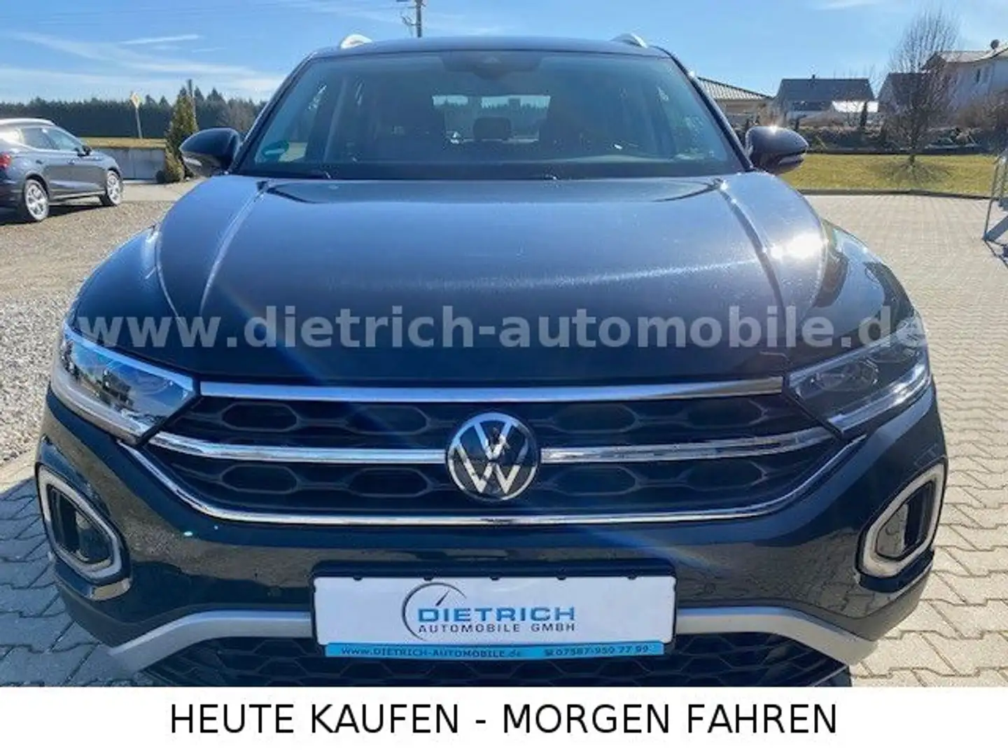 Volkswagen T-Roc 1,5 TSi Style DSG LED PDC AHK SHZ NAVi ALU Weiß - 2