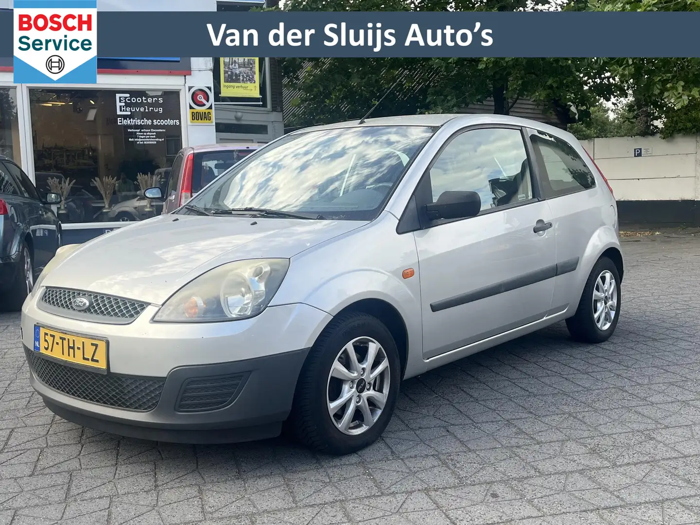 Ford Fiesta 1.3-8V Champion INRUIL KOOPJE! Gris - 1