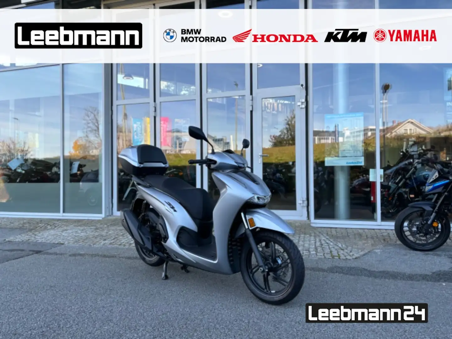 Honda SH 350i inklusive Smart-Topcase 2025 sofort Silber - 1