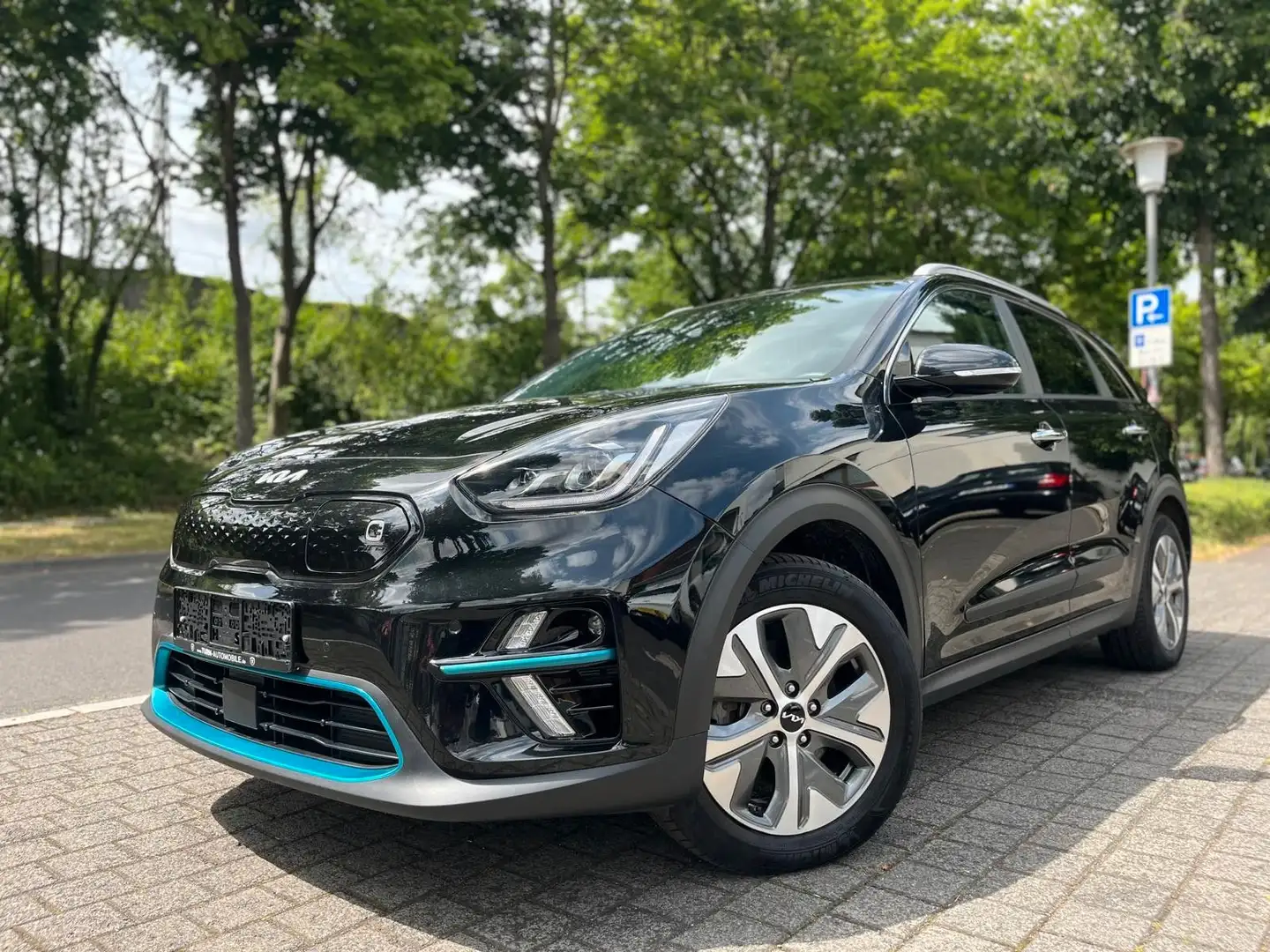 Kia Niro e-Niro Spirit 64kWh|AHK|SOH100%|Garantie05/29 Noir - 1