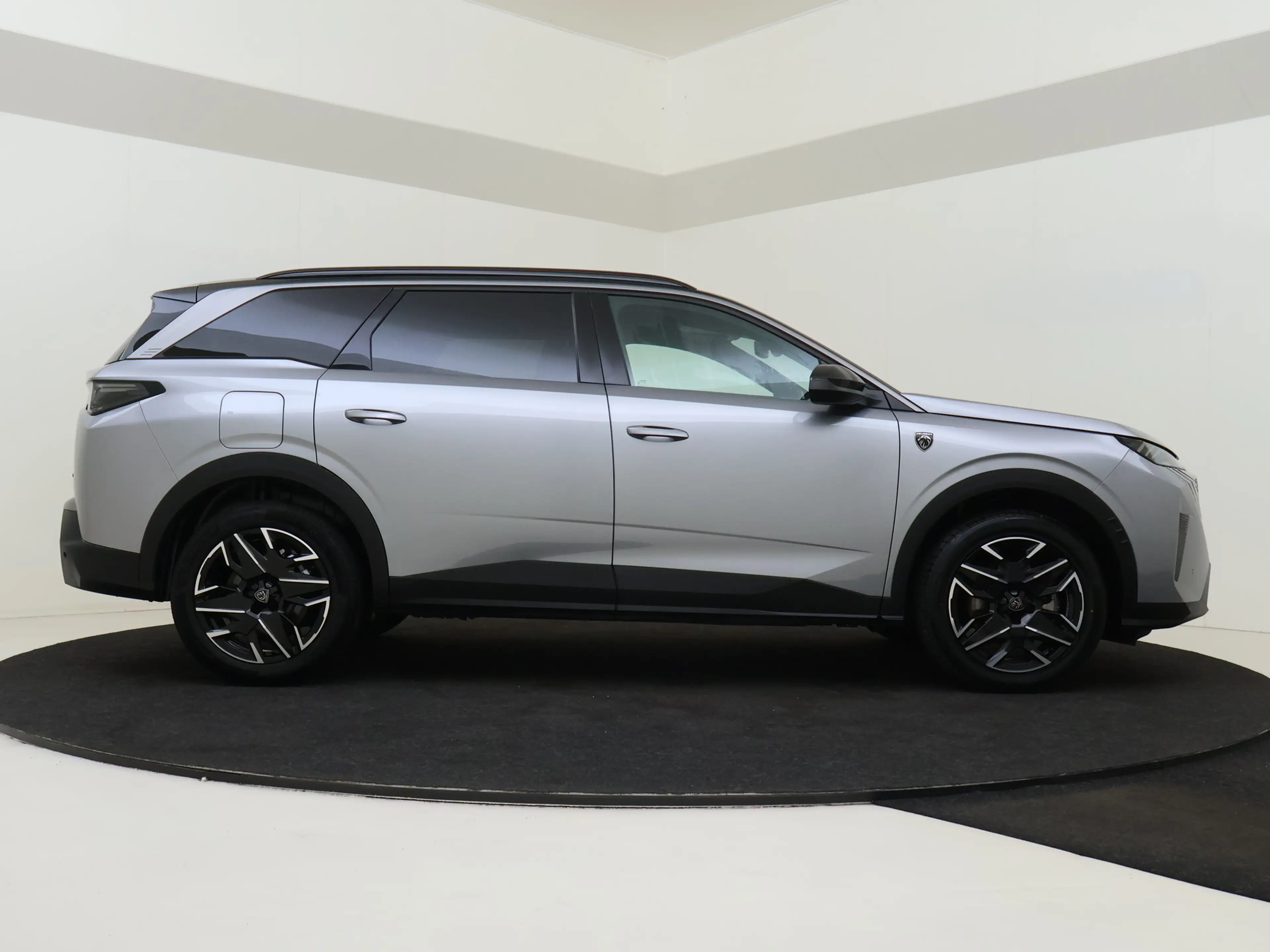 Peugeot 5008 1.2 Hybrid 136 GT Ruime 7 zitter ! — photo 7